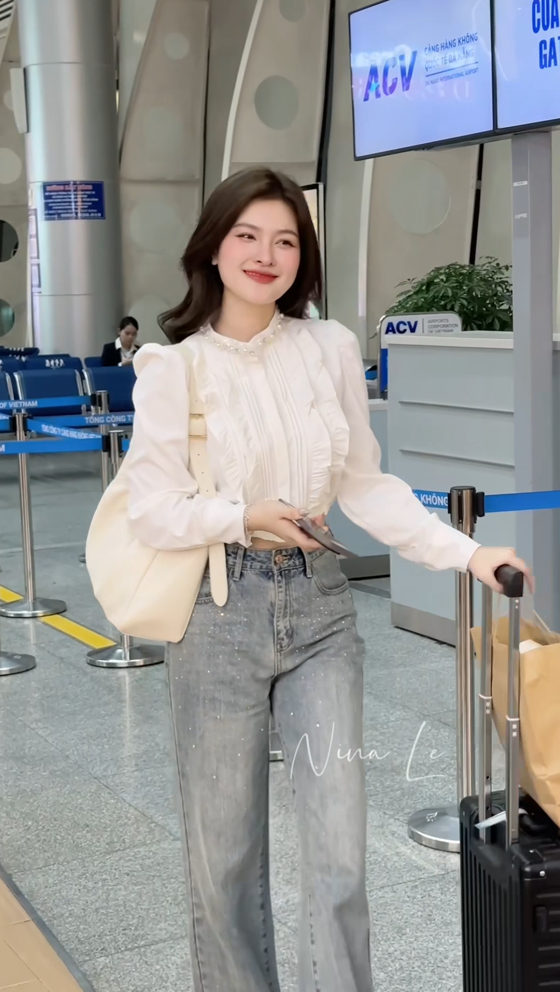 Quần jean đính cườm nhỏ 526
