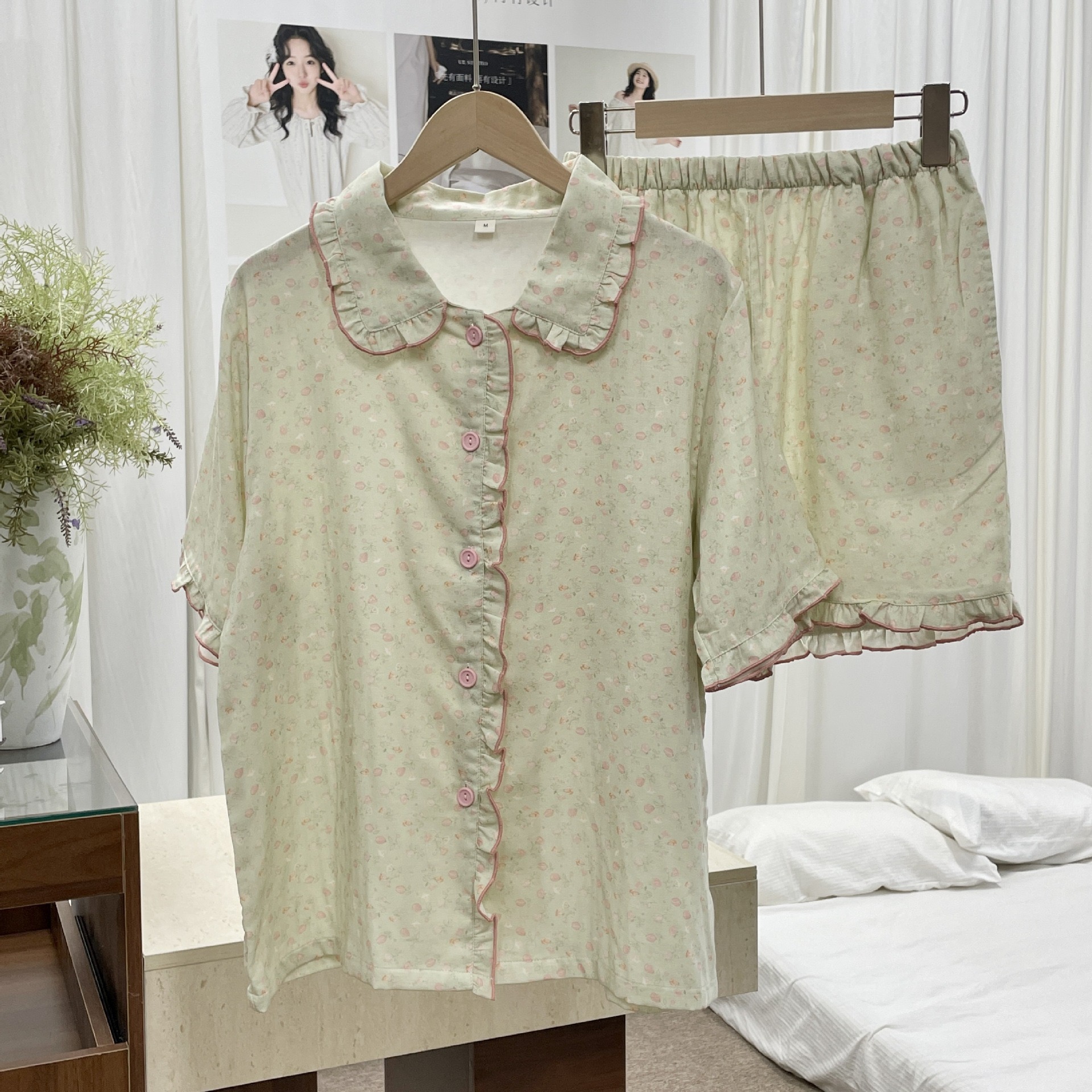 Bộ Pizama Cổ Sen Viền Bèo Xô Cotton Cộc_thumbnail_13