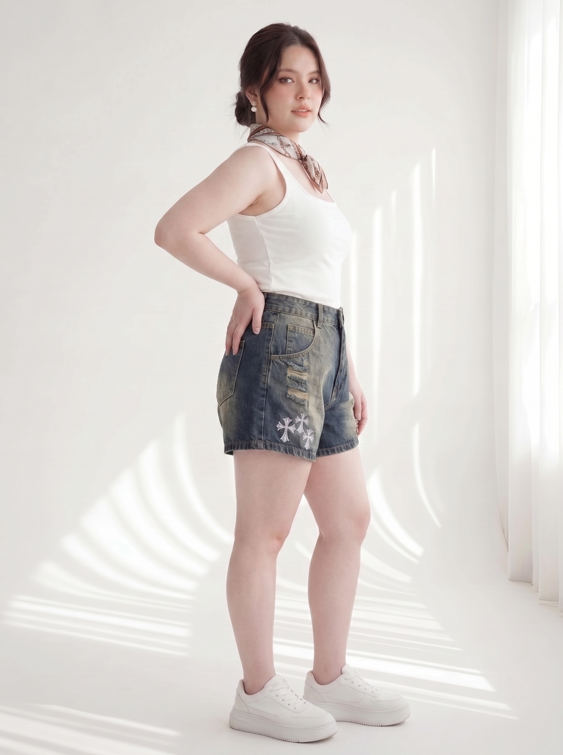 Quần Short Jean Lưng Thun Thêu Chữ Thập Bigsize Gọn Đùi - Xanh Đậm/Xanh Bụi - Vừa 55-90kg - T-QSJ1318_thumbnail_2