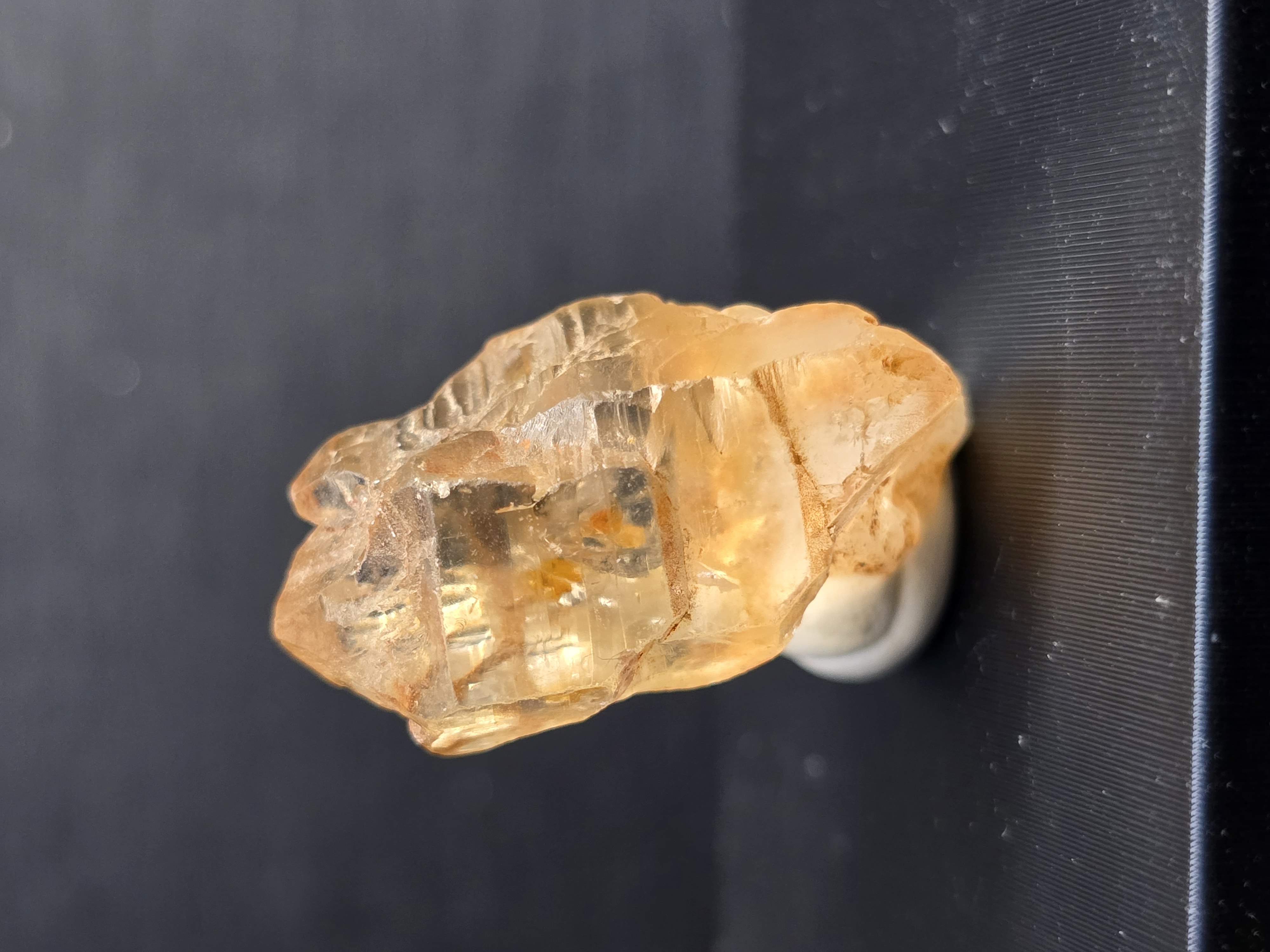 Thạch Anh Tích Dầu (Petroleum Quartz) - Madagascar - Size thumbnail 1-2cm