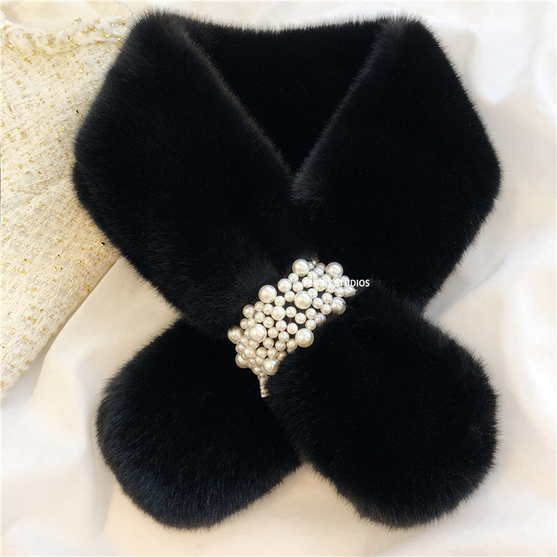 Khăn len phối ngọc