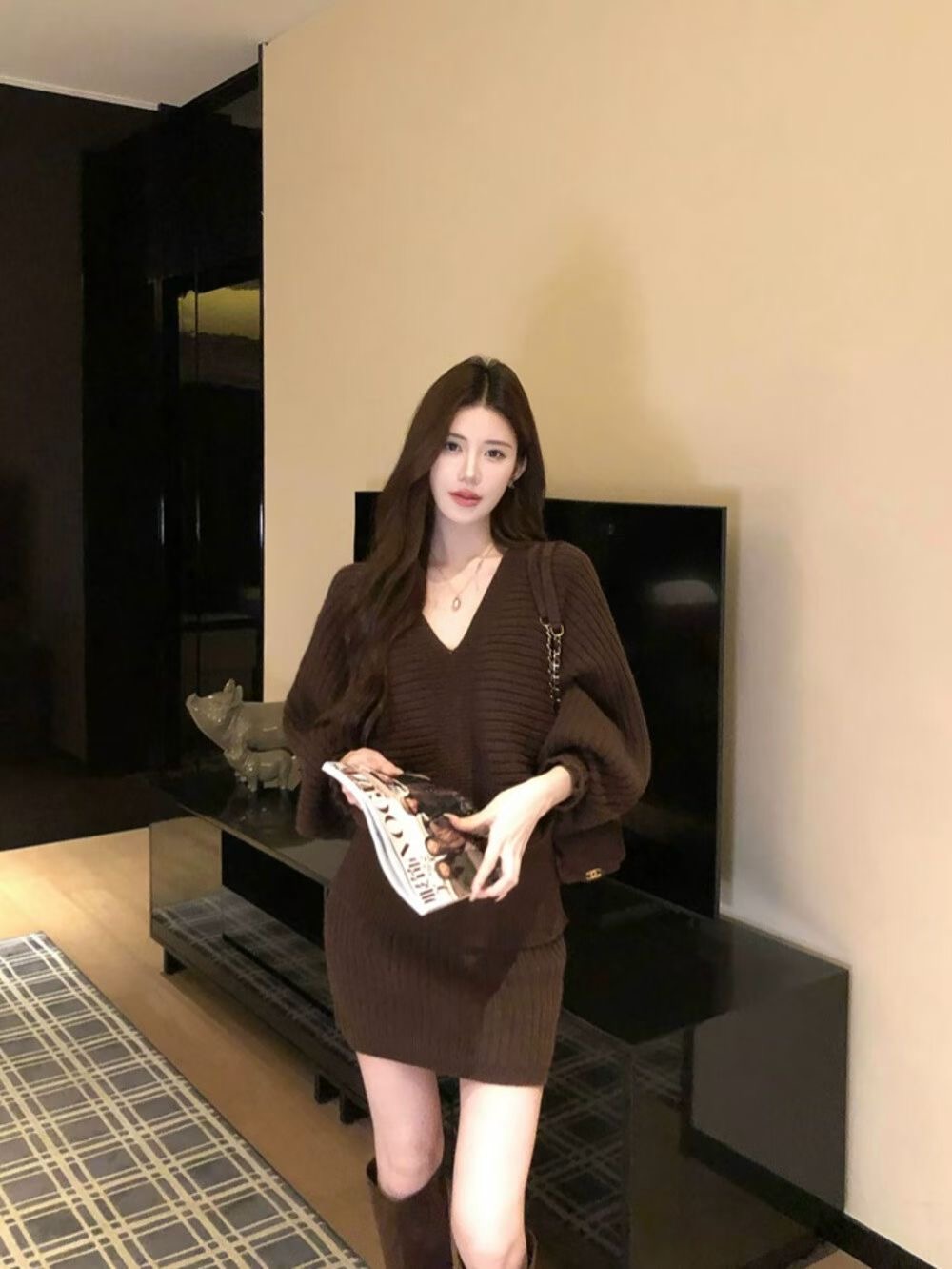 Lucas - Set áo len cổ tim gân ngang tay phồng + chân váy mini gân dọc