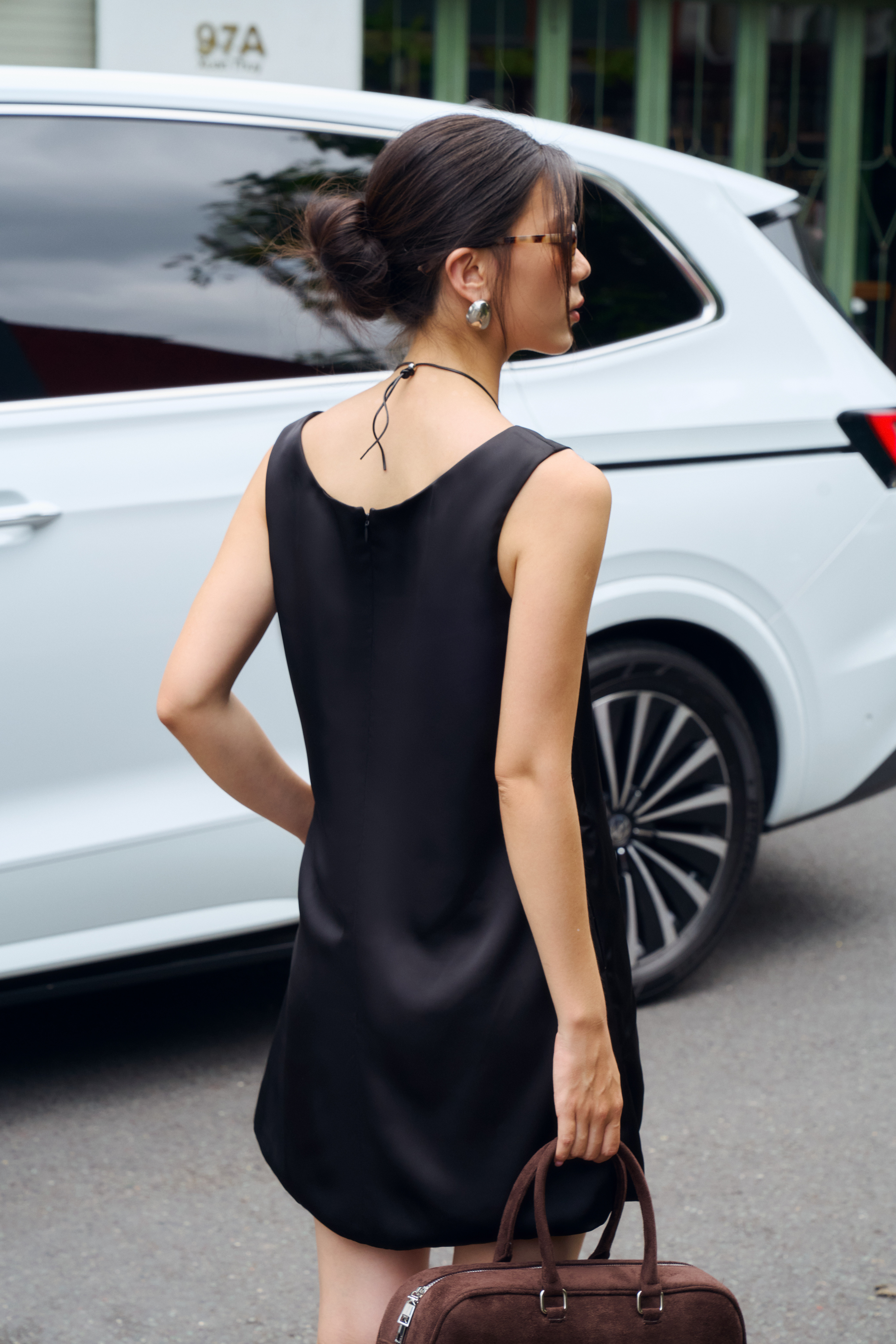 NOIR FRAME DRESS_thumbnail_3