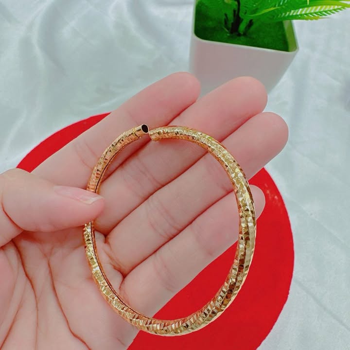 Vòng Cặp Lu Thống_thumbnail_0