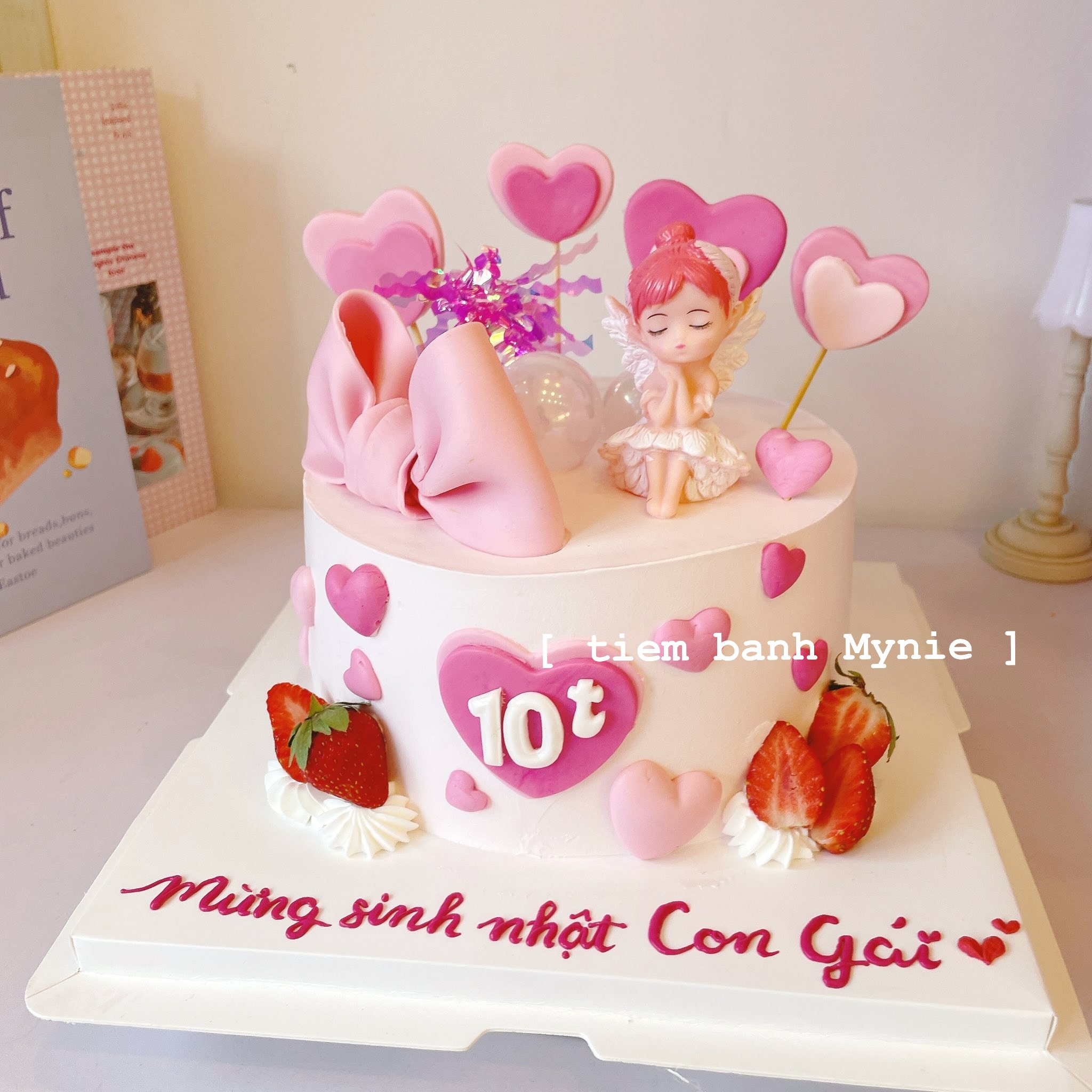 Bánh cho bé gái tone hồng_thumbnail_1