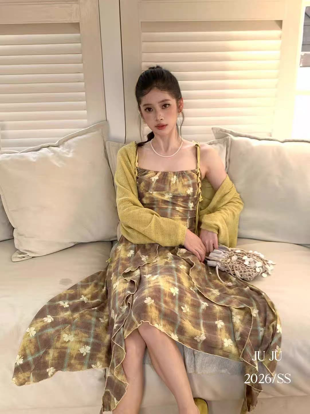 Lucas - Set váy 2 dây màu loang hoa, dây tết + áo cardigan mỏng