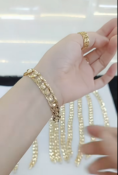 Lắc Lật Trơn +Tặng Nhẫn Kim Tiền