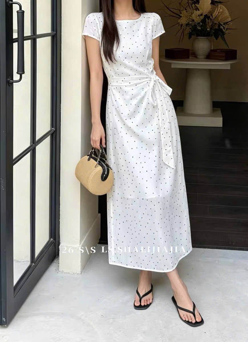 Lucas - Váy cổ tròn cộc tay dáng dài xếp ly buộc nơ lệch 1 bên eo SHALIJIA_thumbnail_6