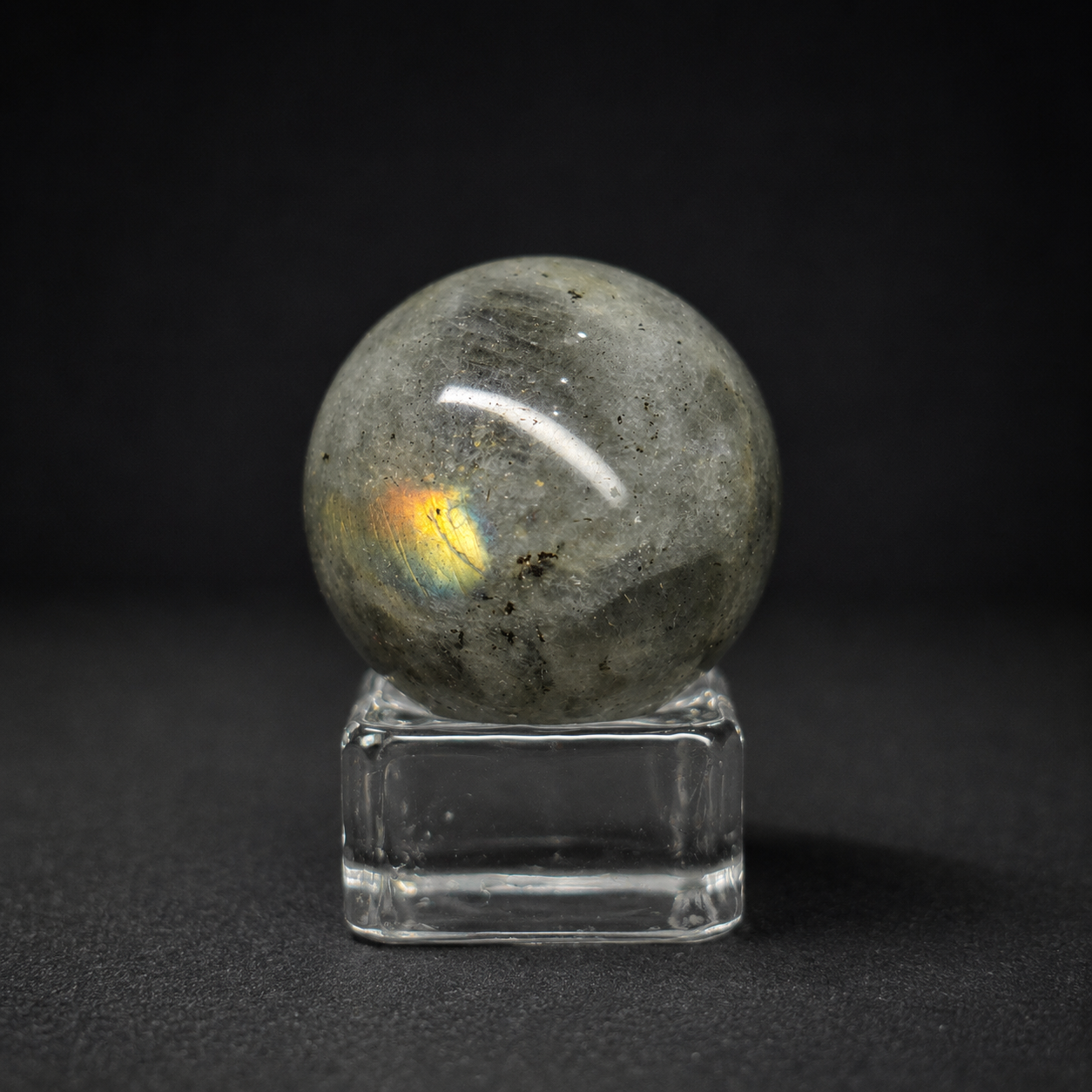 Bi Cầu Mini (<3CM) Labradorite / Đá Xà Cừ / Hắc Nguyệt Quang (tặng kèm đế thủy tinh)