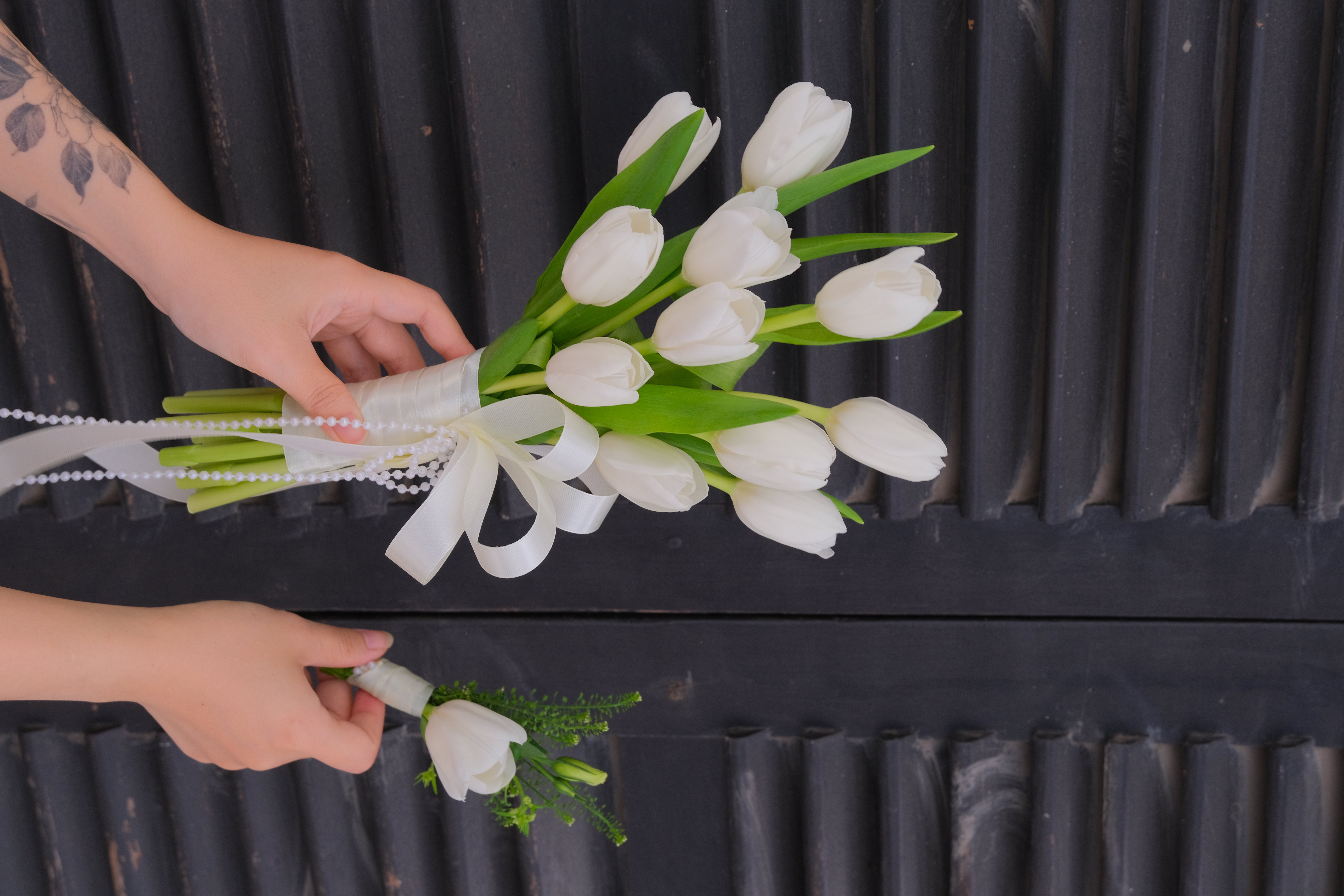 Bó hoa cưới Tulip Trắng_thumbnail_1