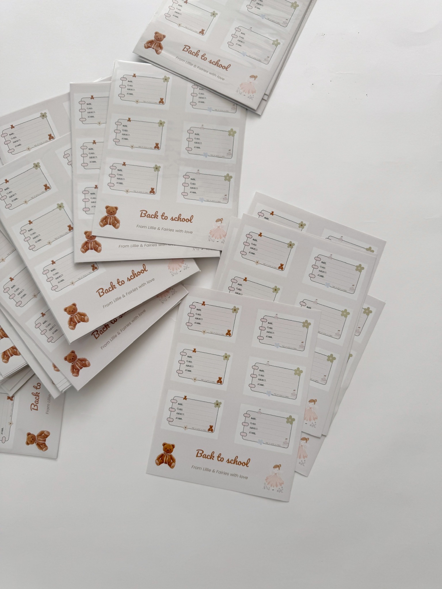 [Quà tặng] Nhãn vở