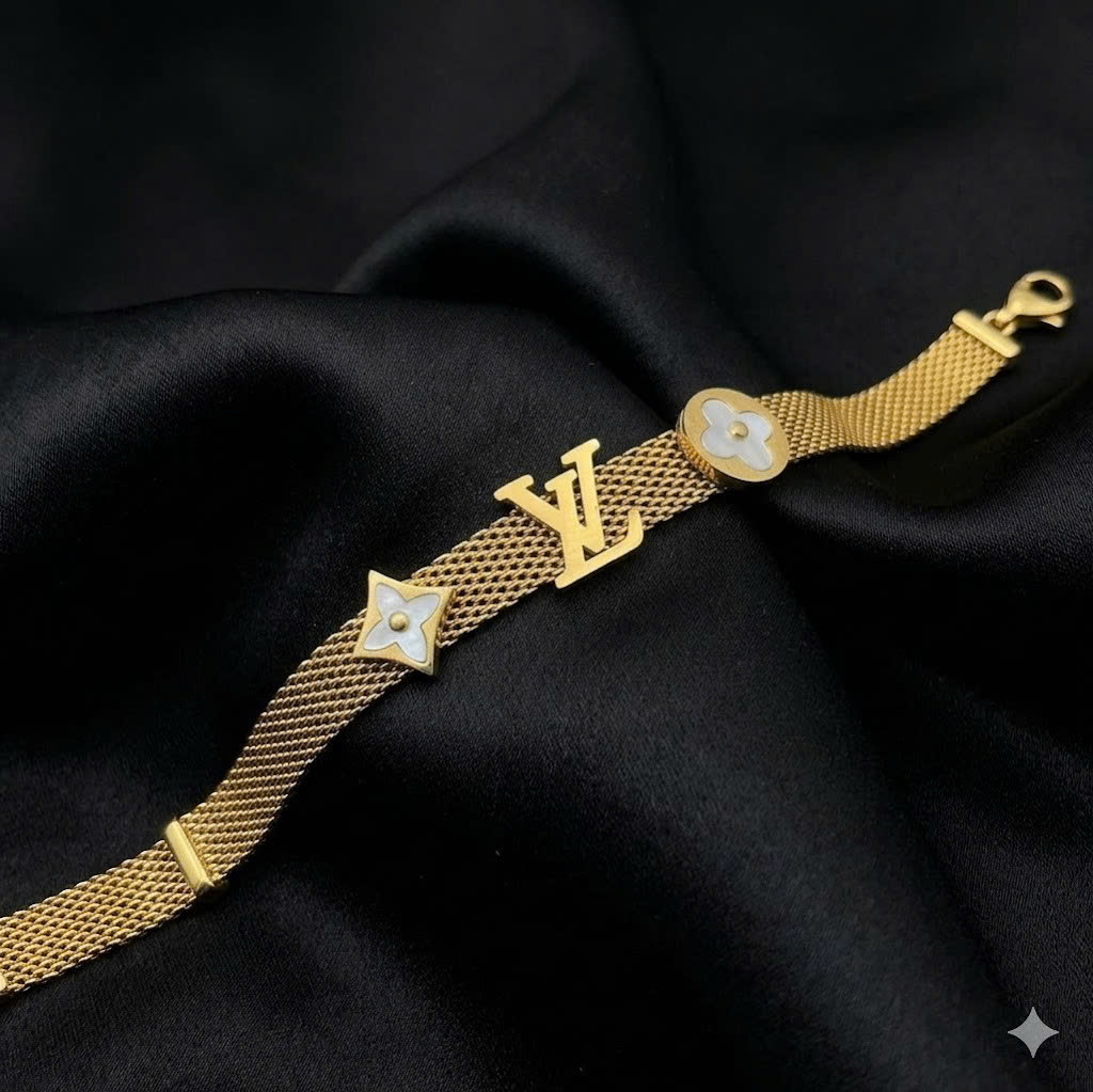 vòng tay titan vàng dải logo hoa LV_thumbnail_1