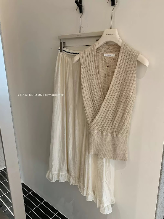 Lucas - Set áo len zile cổ đan bo eo + chân váy voan xòe dáng dài bèo gấu