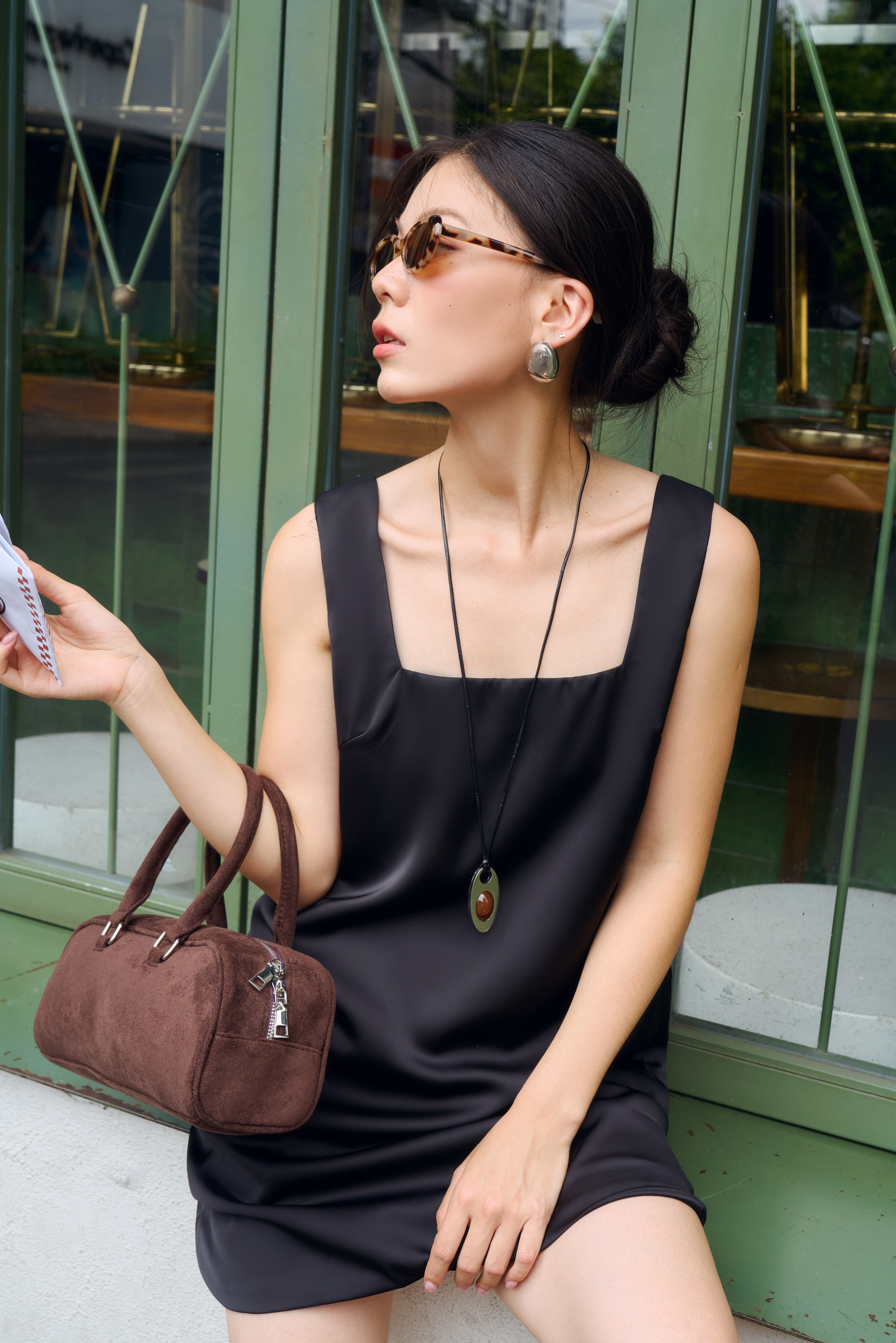 NOIR FRAME DRESS_thumbnail_5