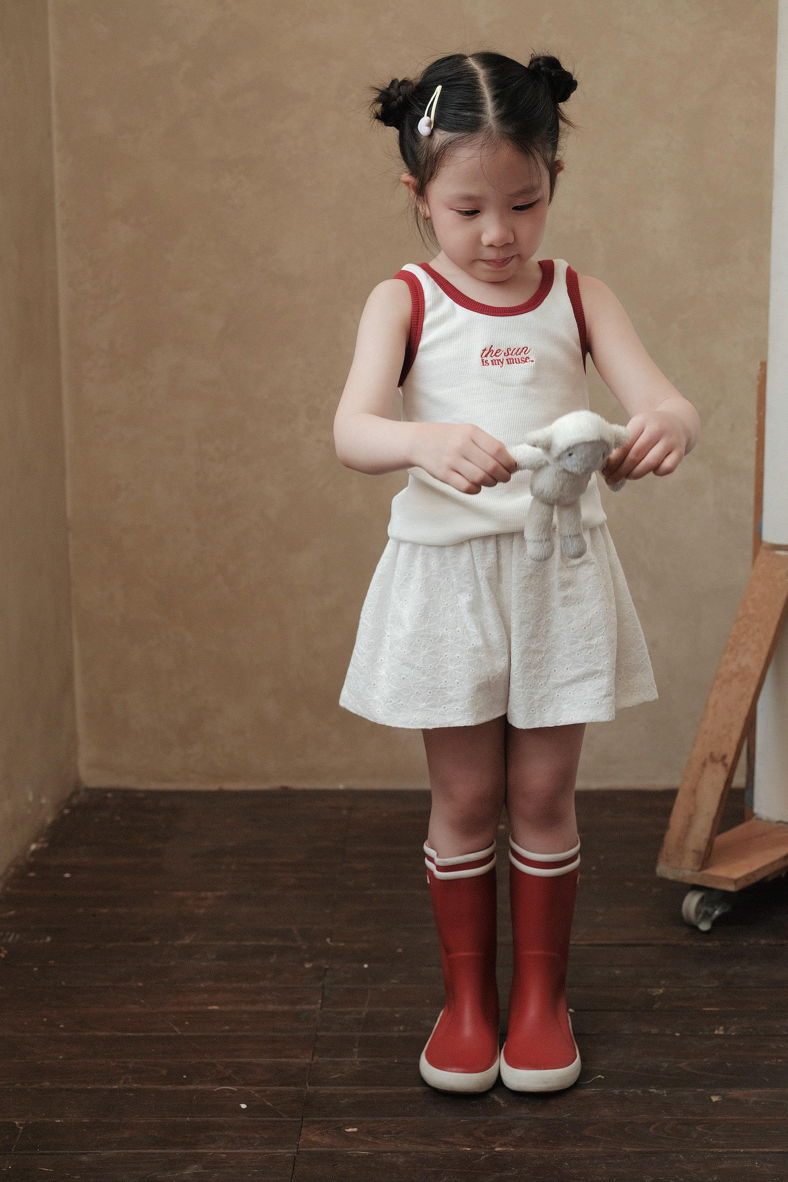 Little Daisy Shorts (Quần Đùi Thêu Hoa) 26