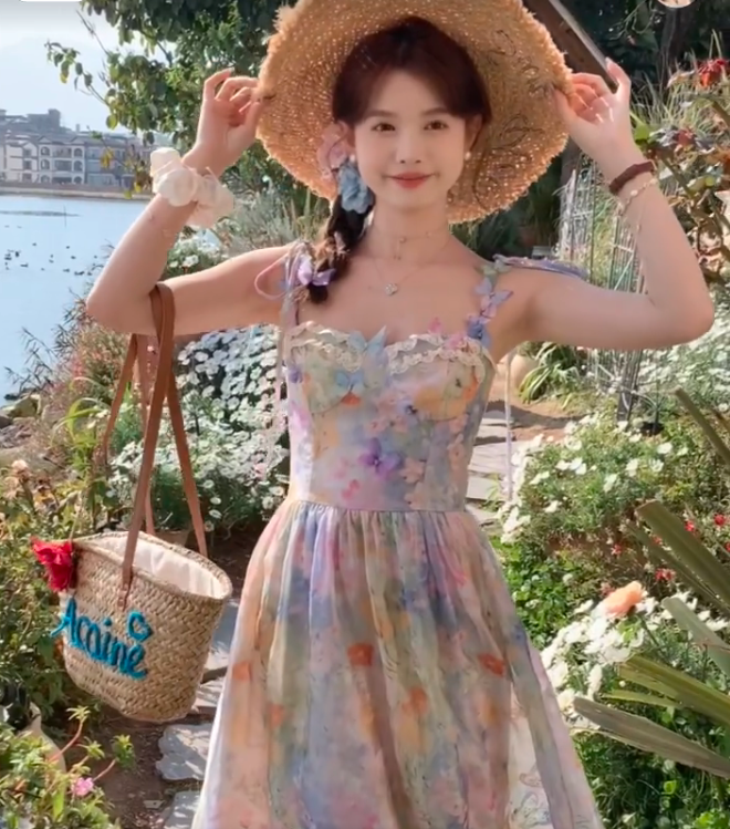 Lucas - Váy hoa loang vintage 2 dây đính bướm quai váy + chân xòe maxi_thumbnail_4