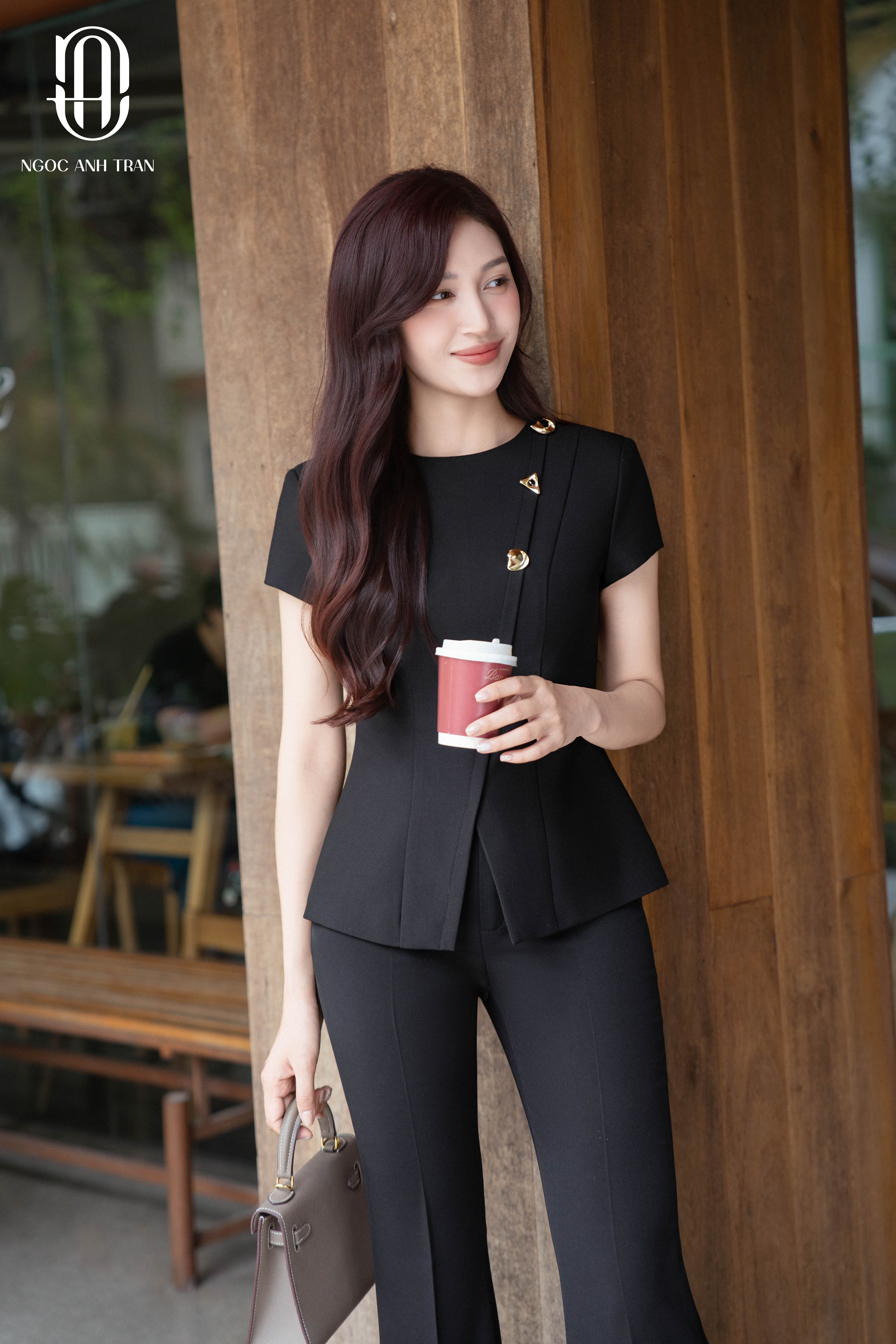 A281 - Áo kiểu đen xẻ thân cúc kim loại_thumbnail_2