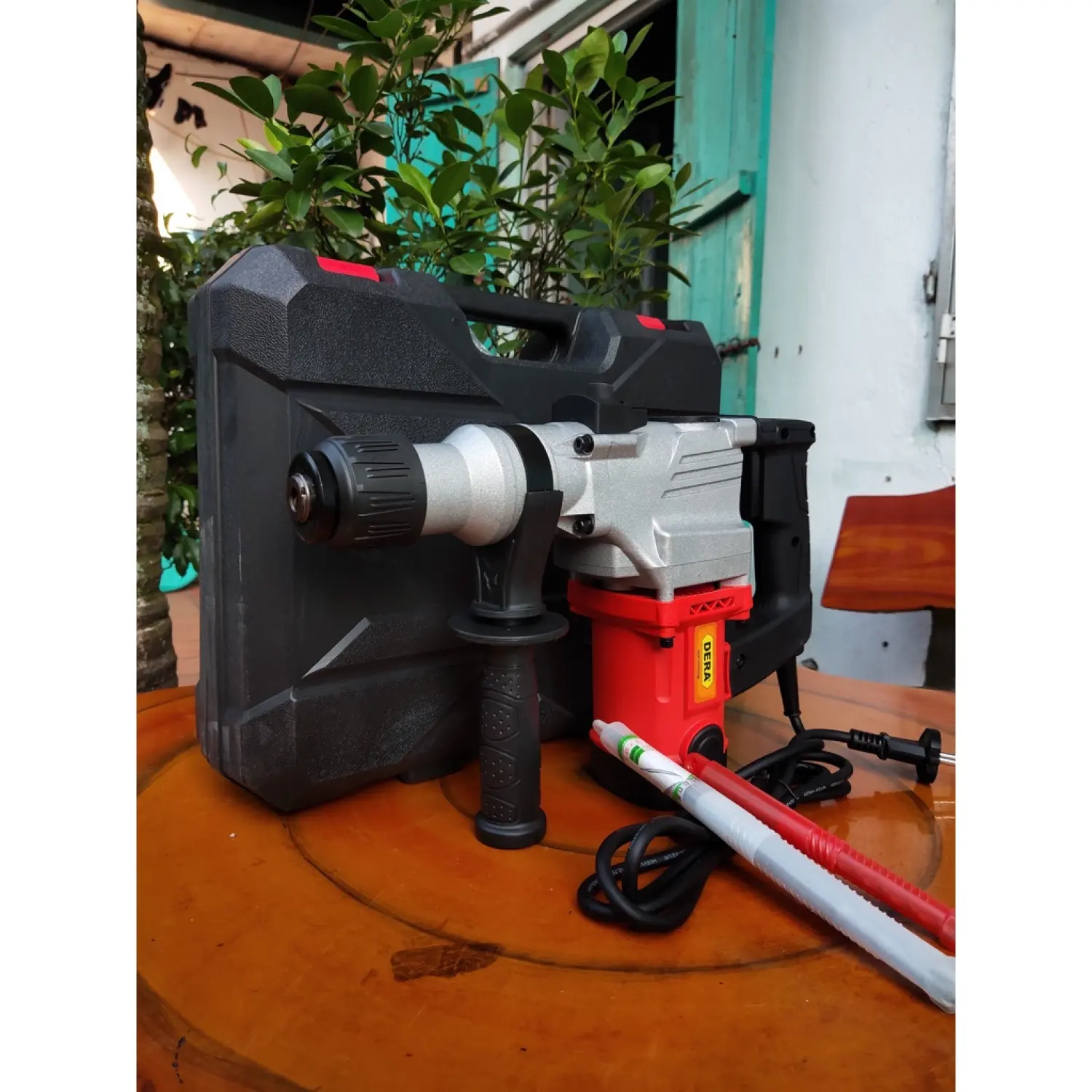 máy khoan đục Dera