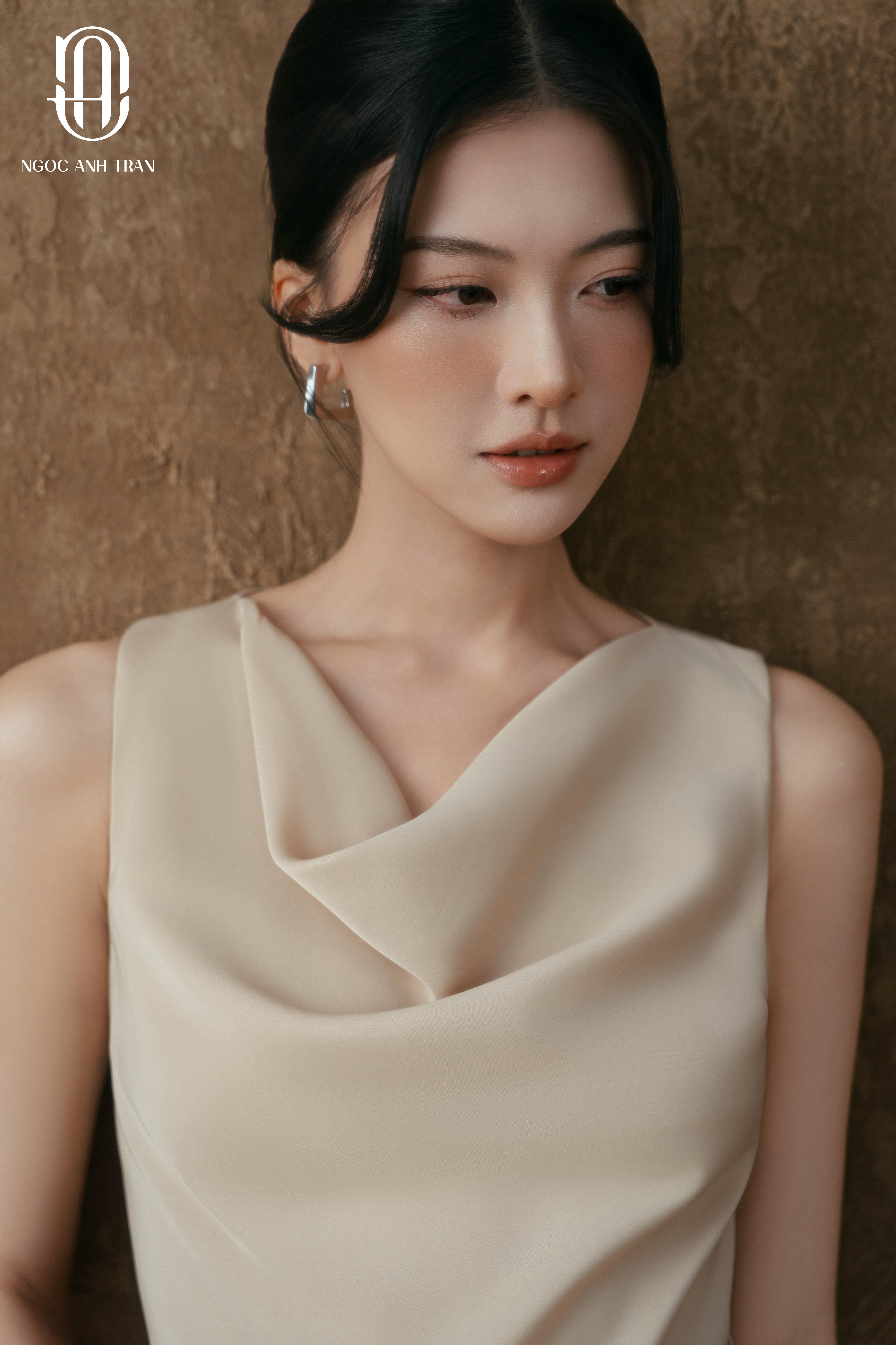 A271 - Áo lụa sát nách cổ đổ_thumbnail_4