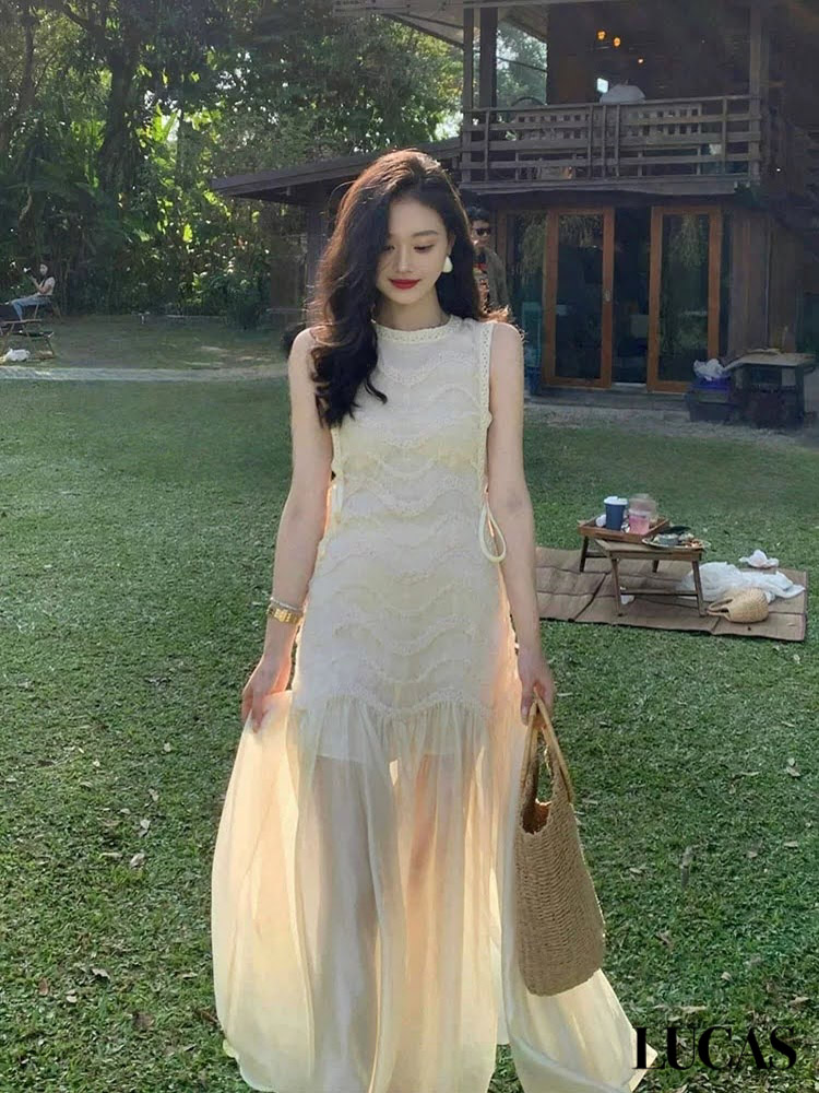 Váy ren zile cổ tròn thân ren trên phối gấu voan xòe TINA