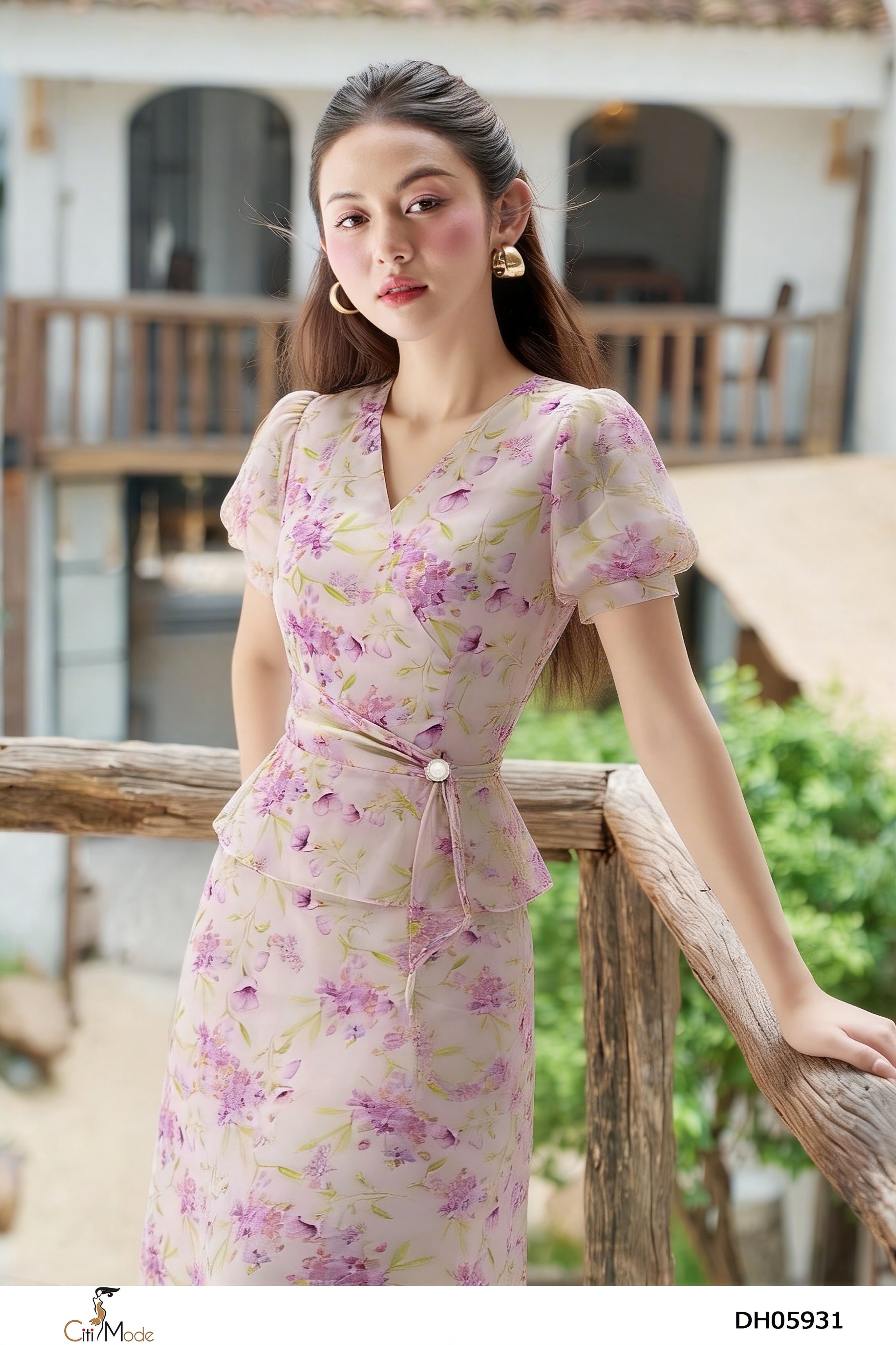 Đầm xòe pepum hoa tím cổ V tay cọc