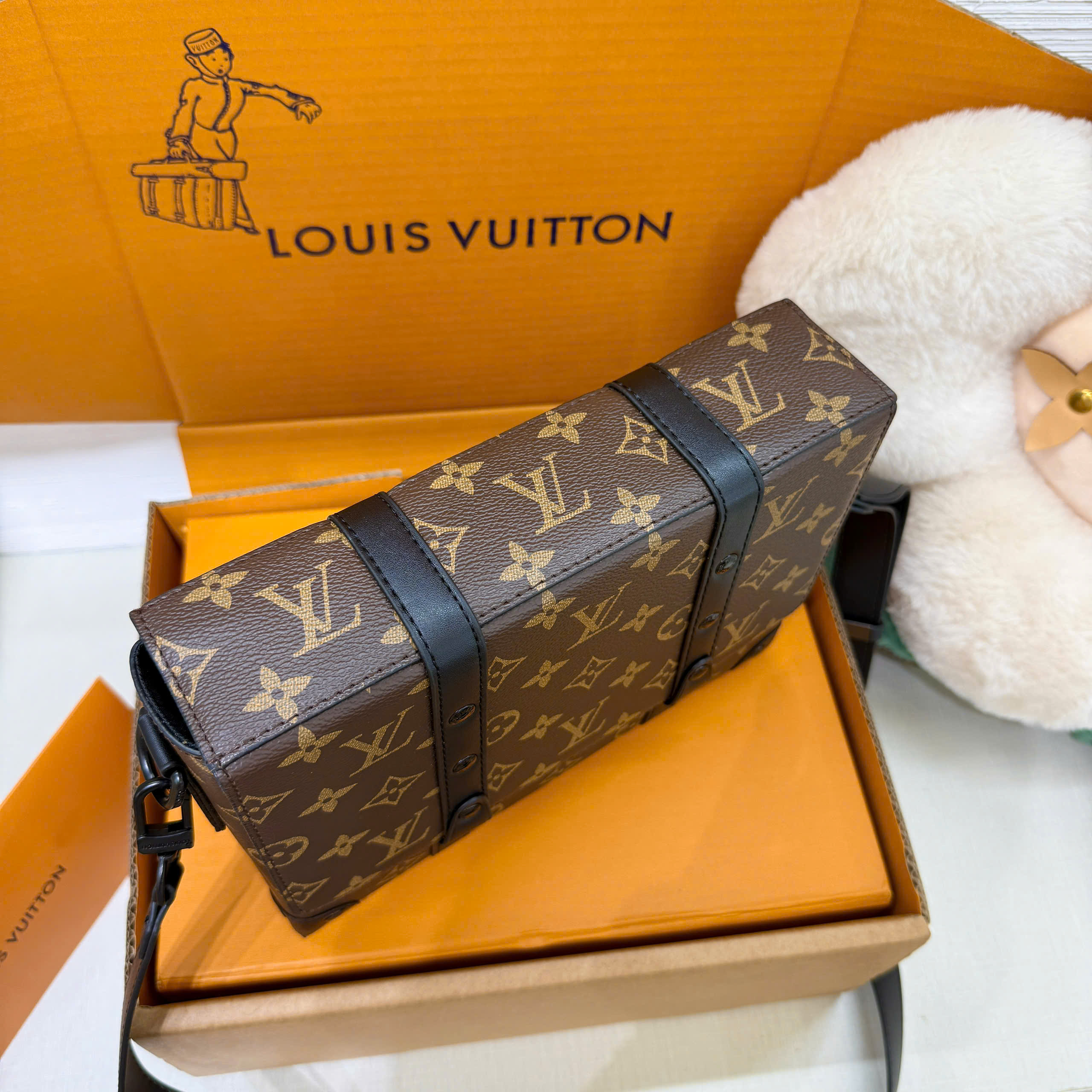 Túi Đeo Louis Vuitton Trunk Messenger_thumbnail_6