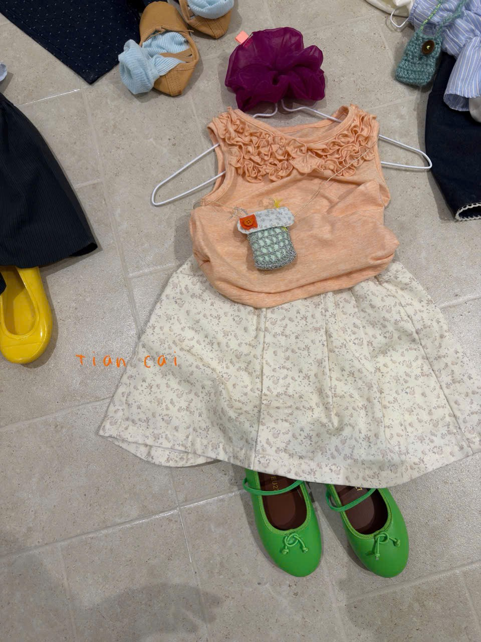 A42 - Áo thun sát nách cam bèo cổ hãng Tian Cai (Sz90-130)