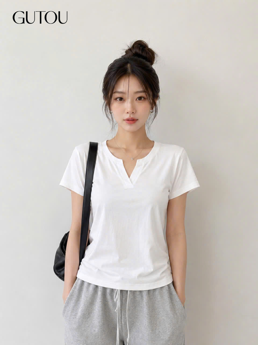 [ GUTOU ] Áo Thun Cổ Xẻ V Soft Chic