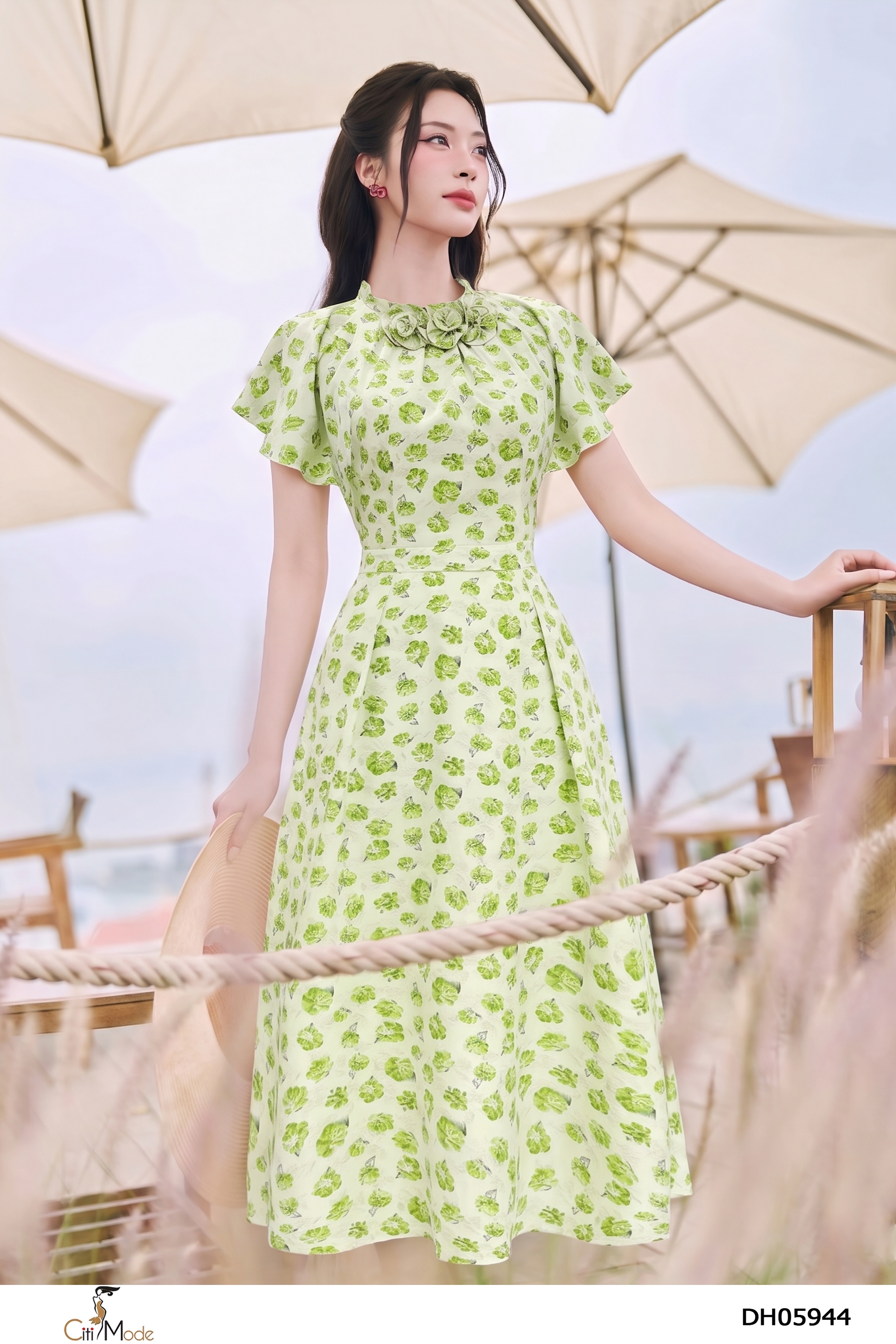 Đầm xòe hoa xanh cổ nhún hoa tay loe_thumbnail_3