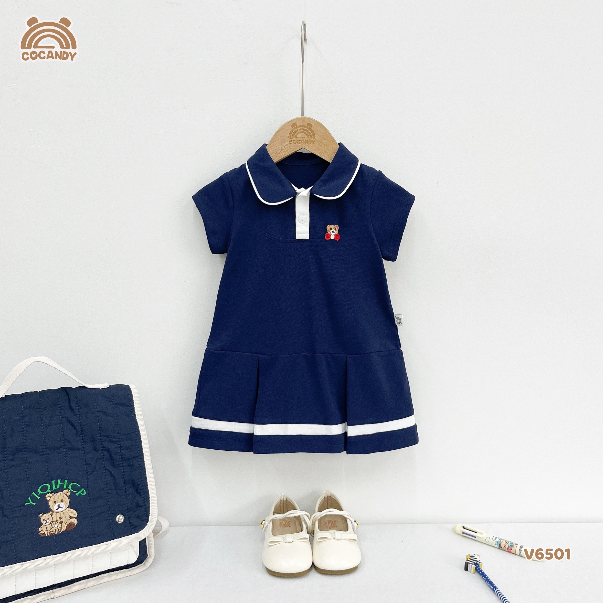 Váy cộc XANH NAVY cổ sen tag gấu