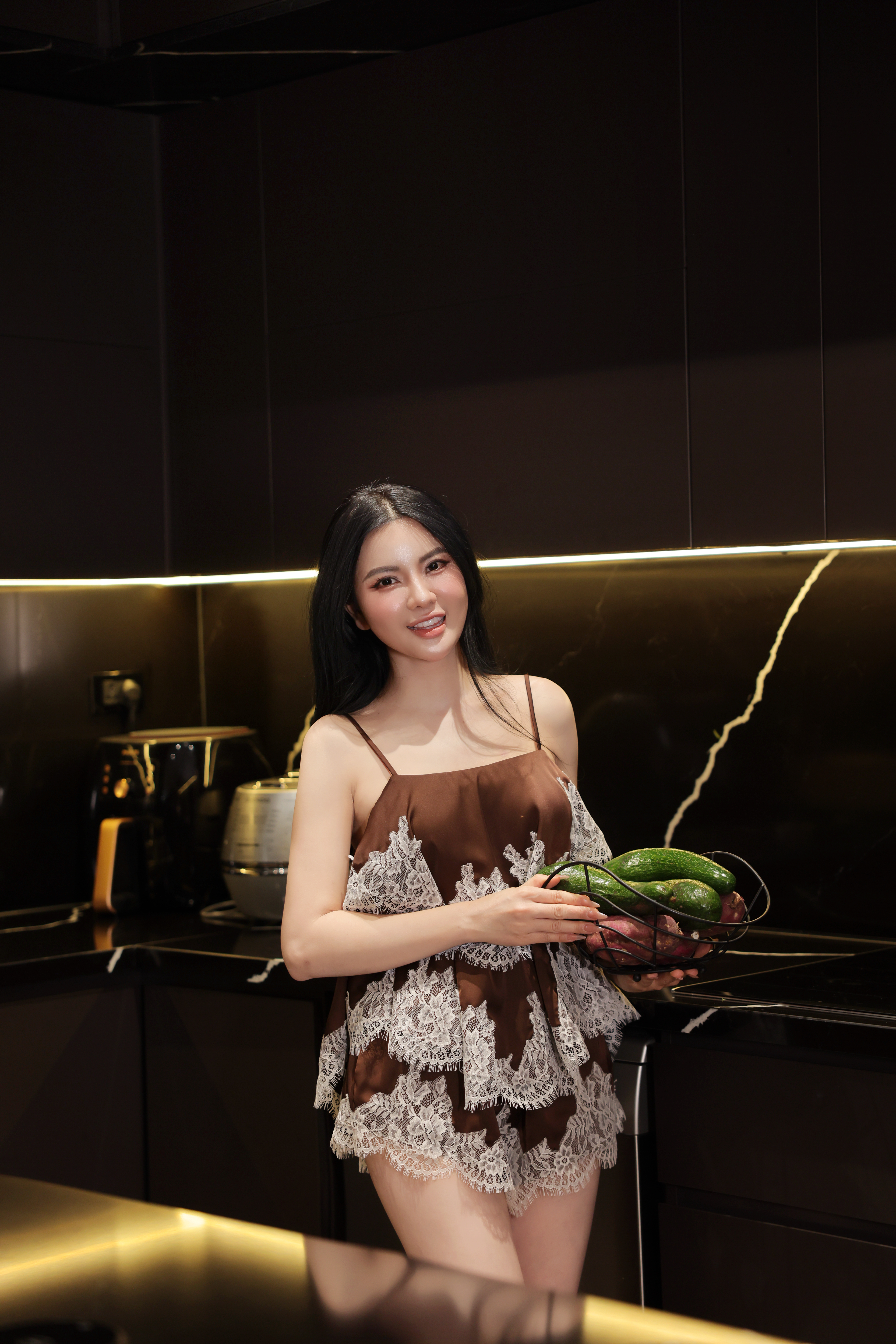 Bộ lụa cao cấp áo 2 dây, quần cộc BN673_thumbnail_8