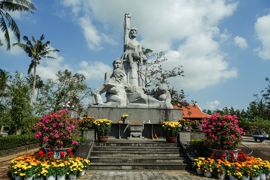 Taxi Xanh SM – Quảng Ngãi ⇄ Di tích Sơn Mỹ