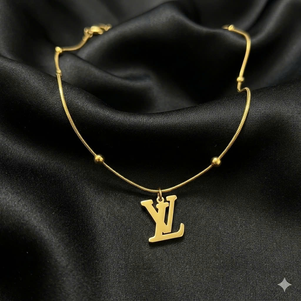 vòng tay titan vàng charm LV trơn to_thumbnail_3