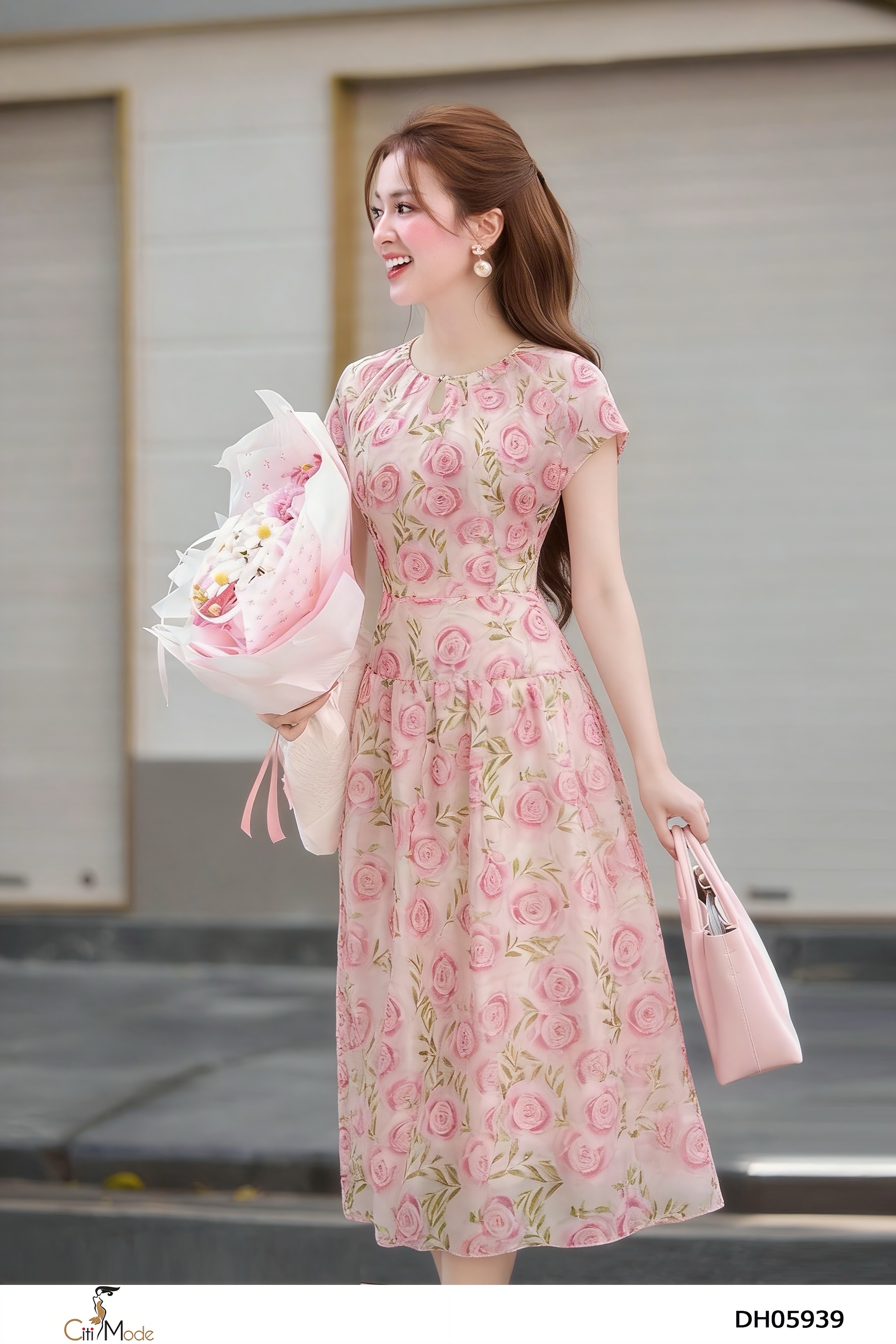 Đầm xòe hồng cổ tròn tay cách điệu_thumbnail_6