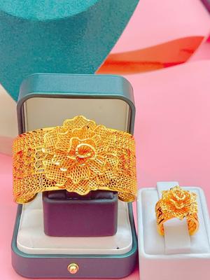 Set vòng tay hoa mai