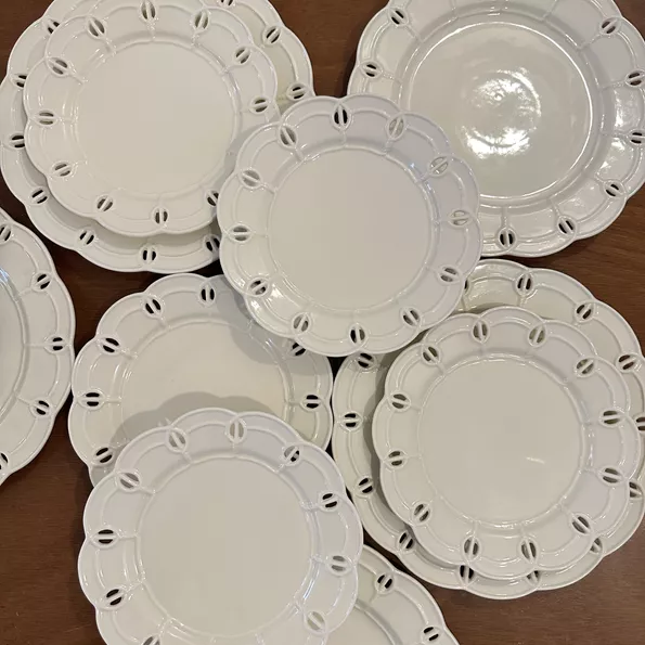 Product image - Ivory Loop Plates