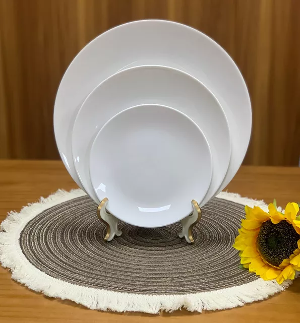 Product image - Plain White Plates