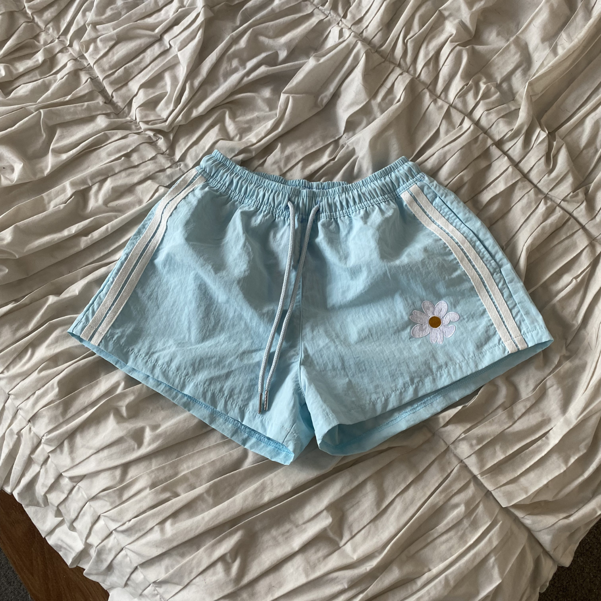 Quần Short Dù Nữ GUPO Lưng Thun Dây Rút Đứng Form Thoải Mái Thời Trang Local Brand - QSD02_thumbnail_2