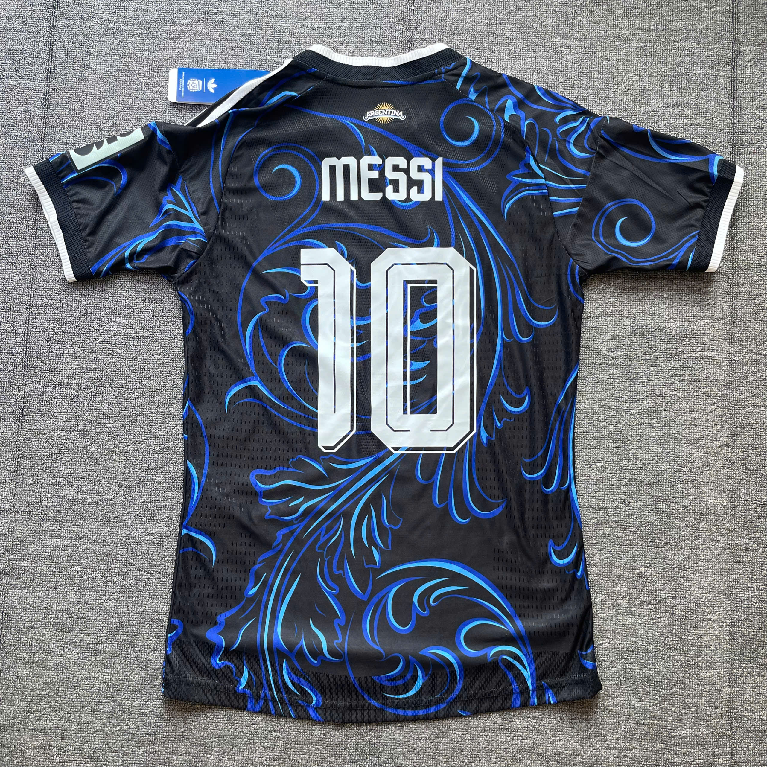 SALE 57 - Size: S
