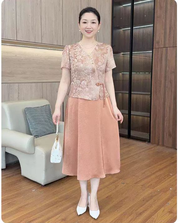 18651- Đầm xòe lụa kiểu peplum họa tiết hoa cam (lụa gấm)