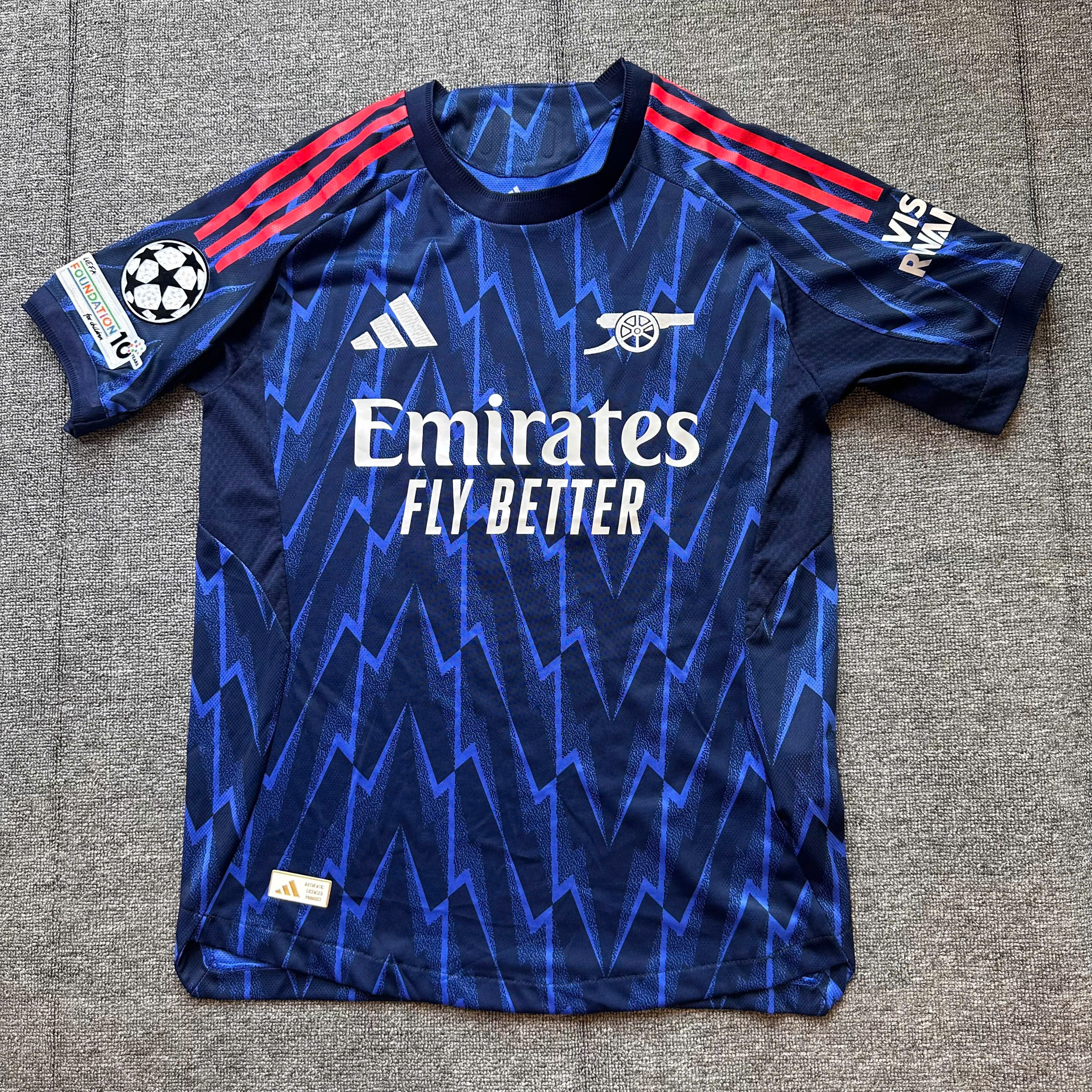 SALE 36 - Size: M