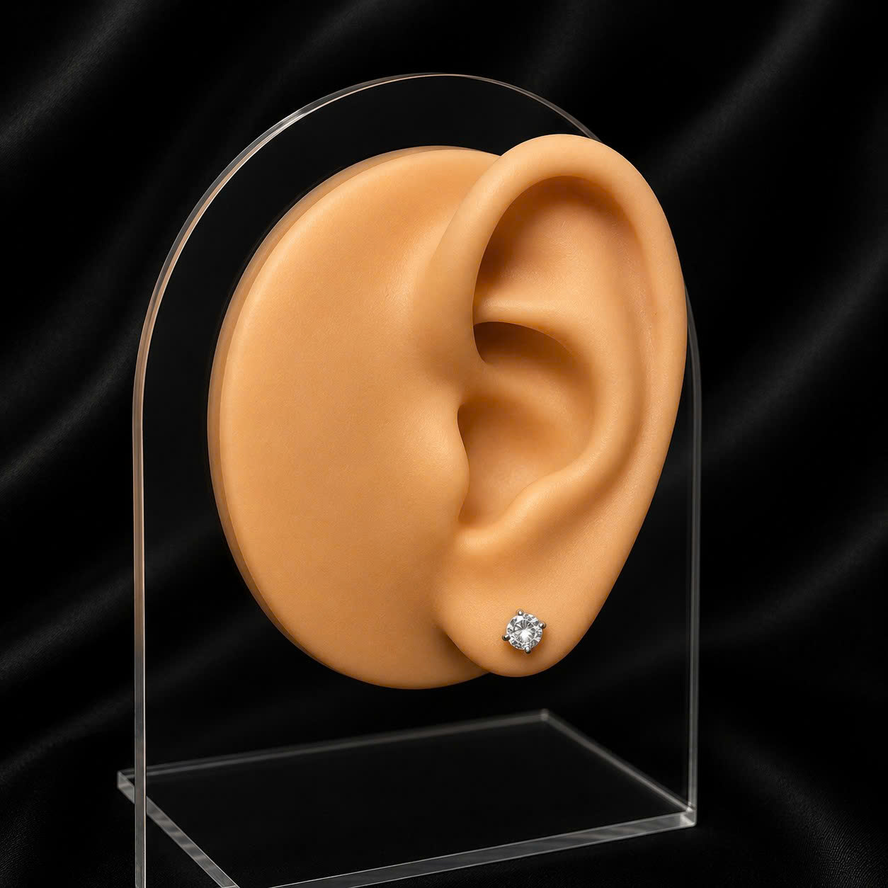 Khuyên tai bạc kim cương mois đá chấu 4mm._thumbnail_3