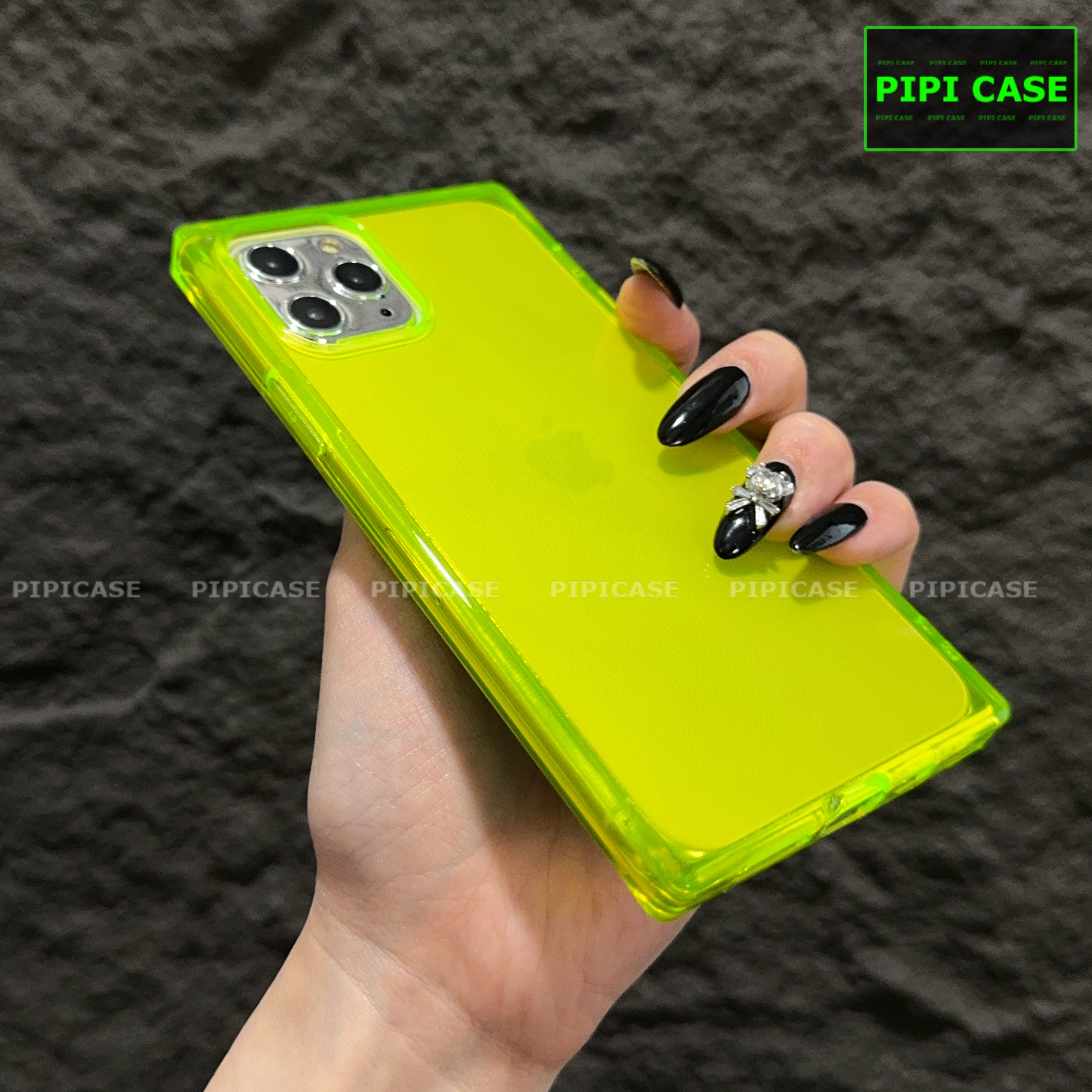 Ốp Lưng iPhone 11 Pro - Layla - Vàng Dạ Quang_thumbnail_2