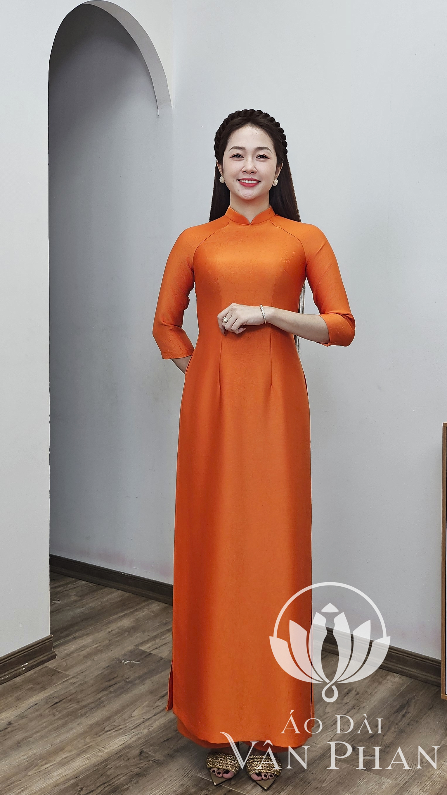 A3223CC áo dài cổ 2p tay lỡ lụa dubai màu cam