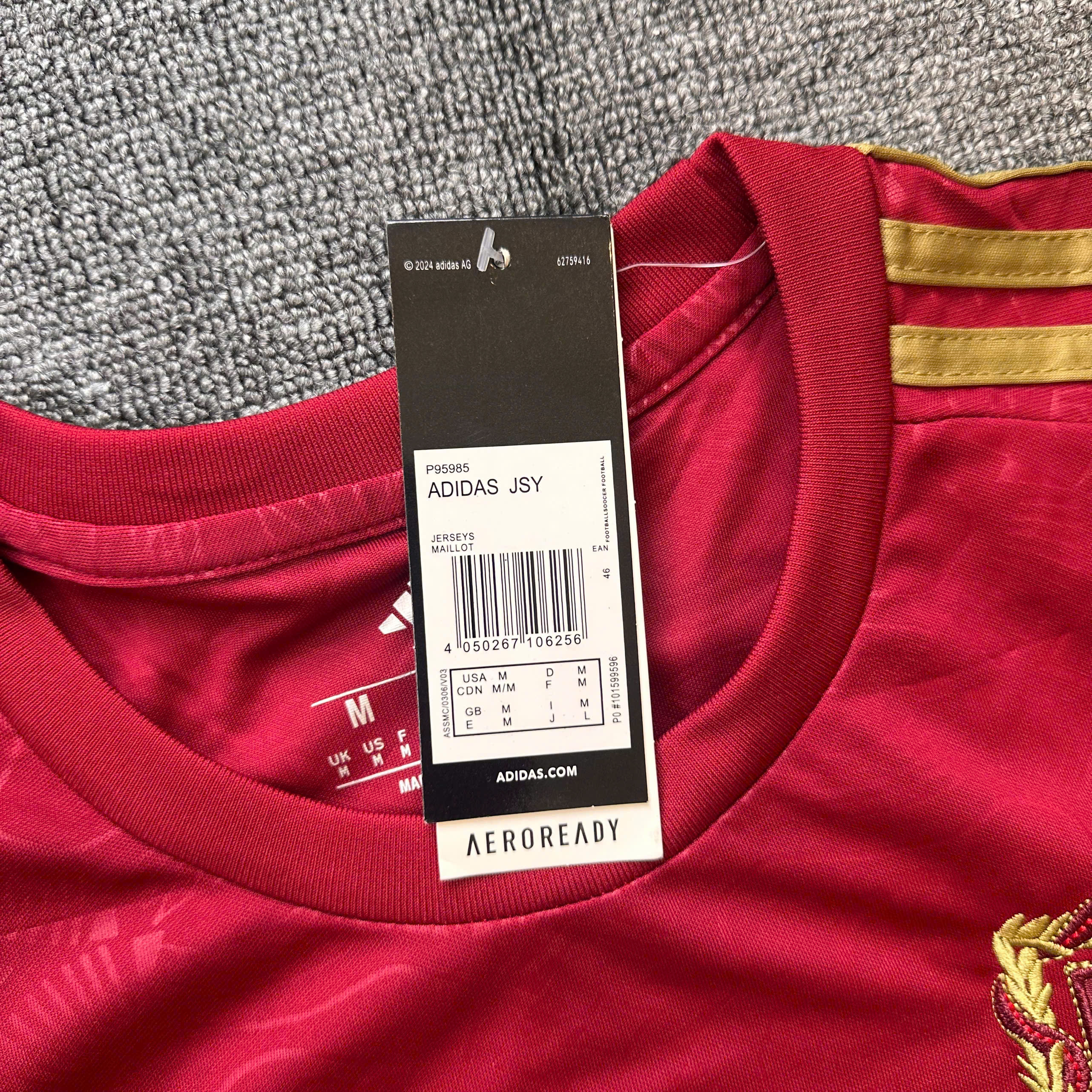 SALE 18 - Size: M_thumbnail_3