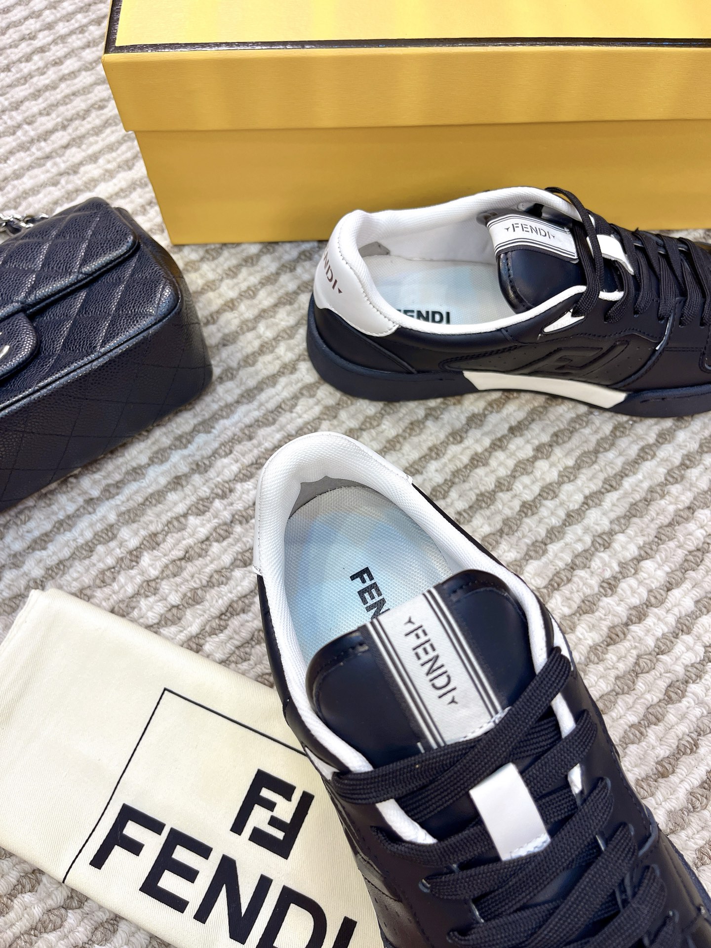 Giày Fendi_thumbnail_4