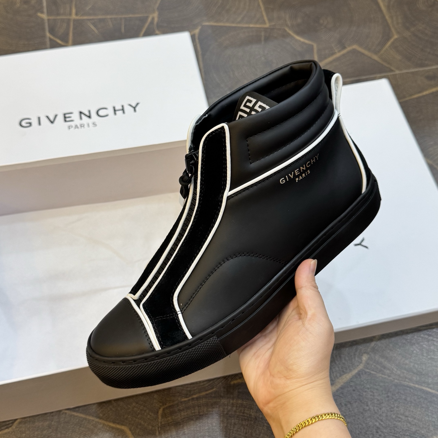 Giày Givenchy_thumbnail_3