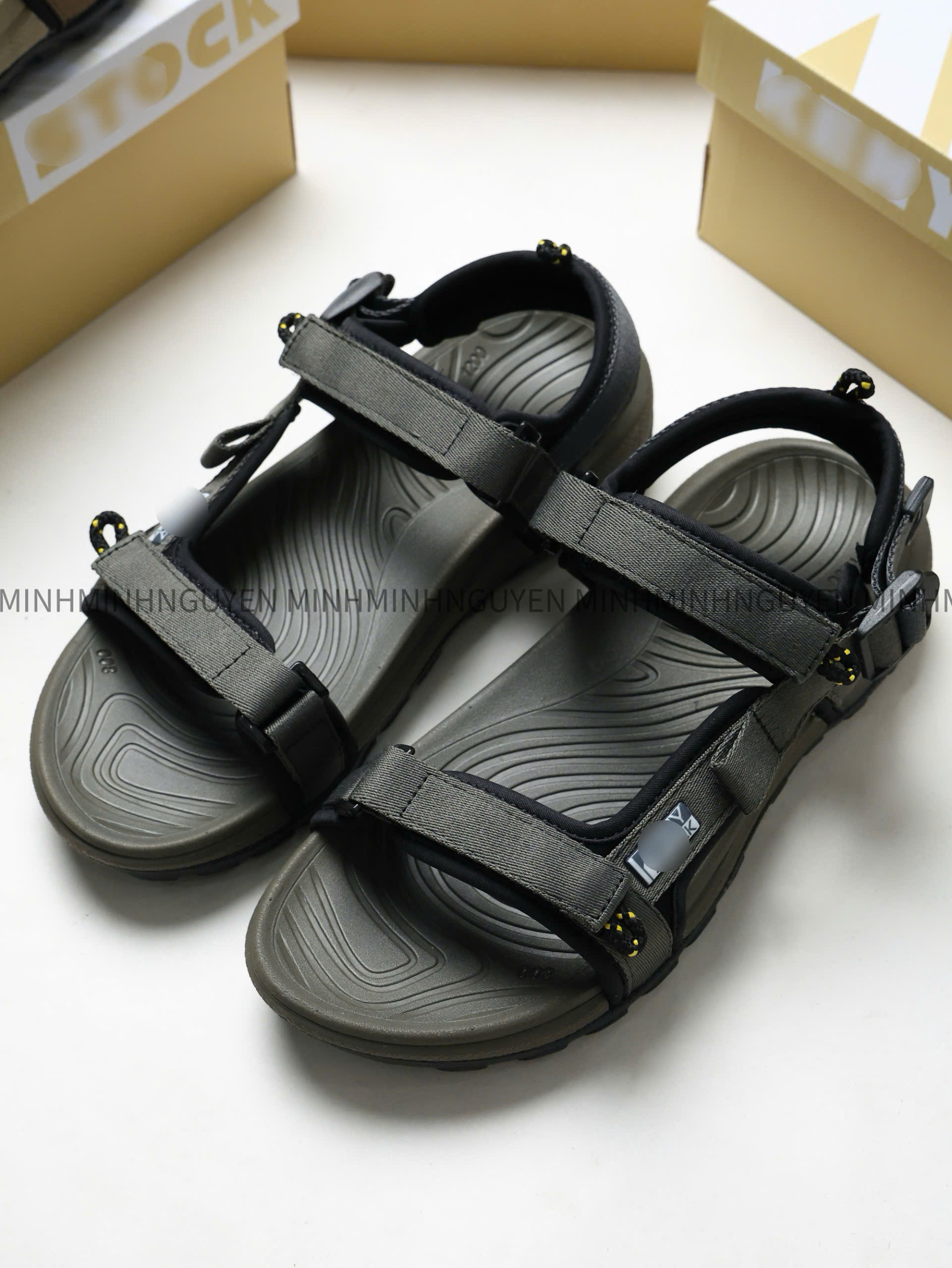SANDAL KENYSTOCK_thumbnail_6