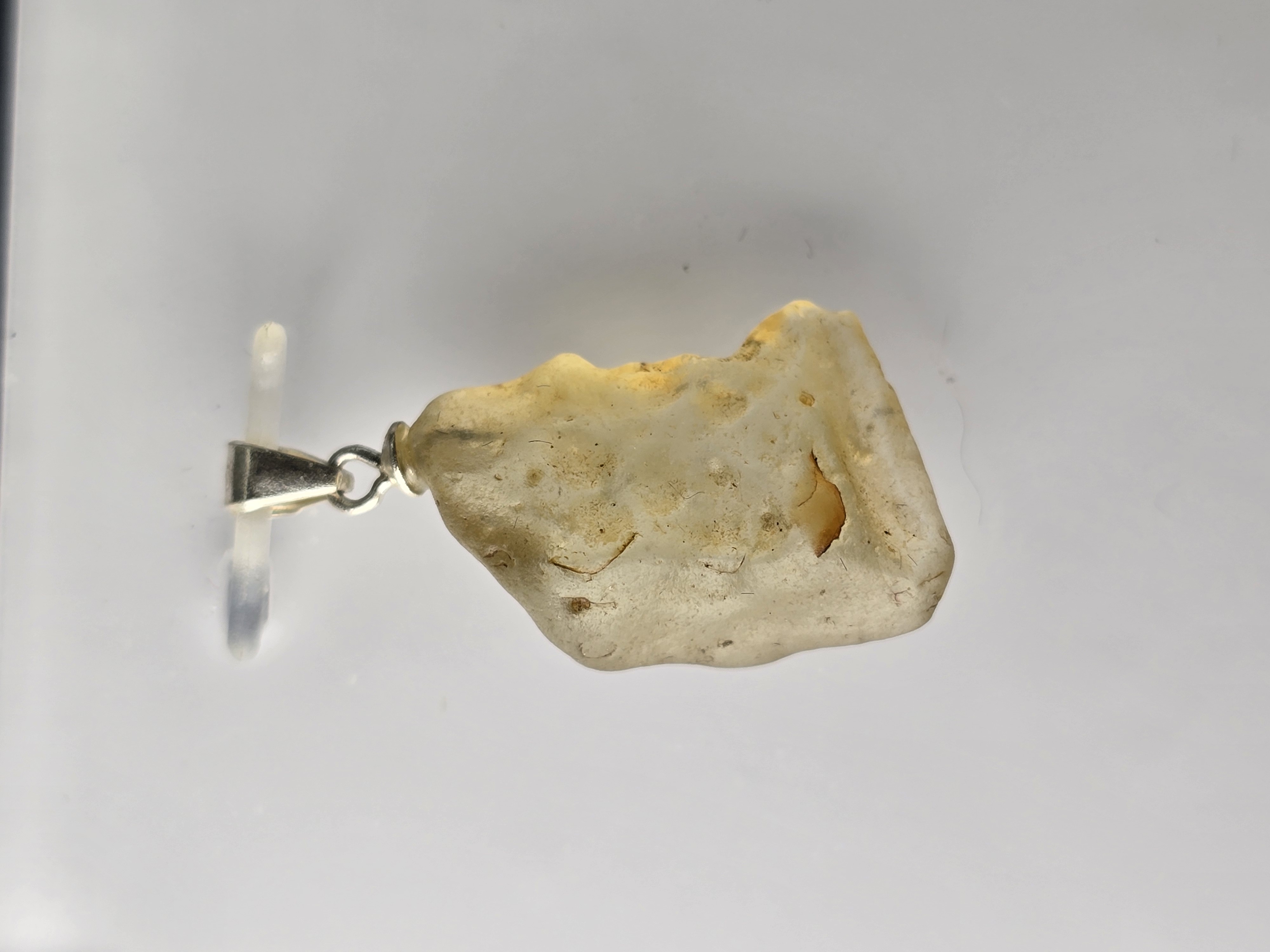 Mặt Dây Chuyền Libyan Desert Glass Dáng Thô Khấu S.925_thumbnail_8