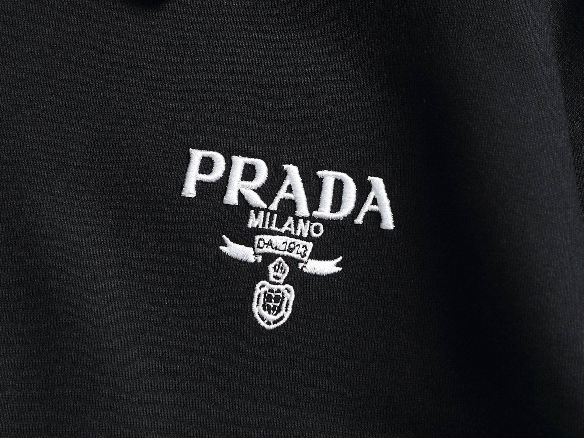Áo Nỉ Prada_thumbnail_5